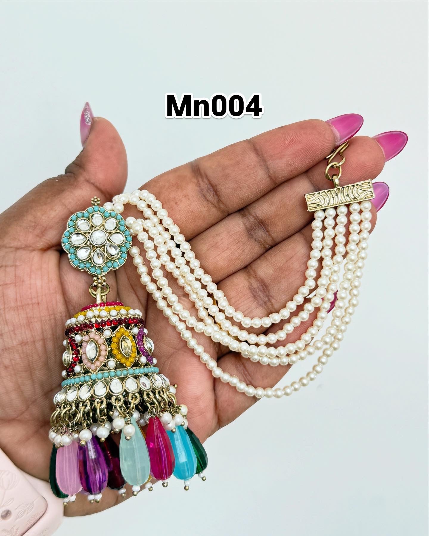 Mn004 multi color big earrings with earchains 
Size: 4-5 inches approximately