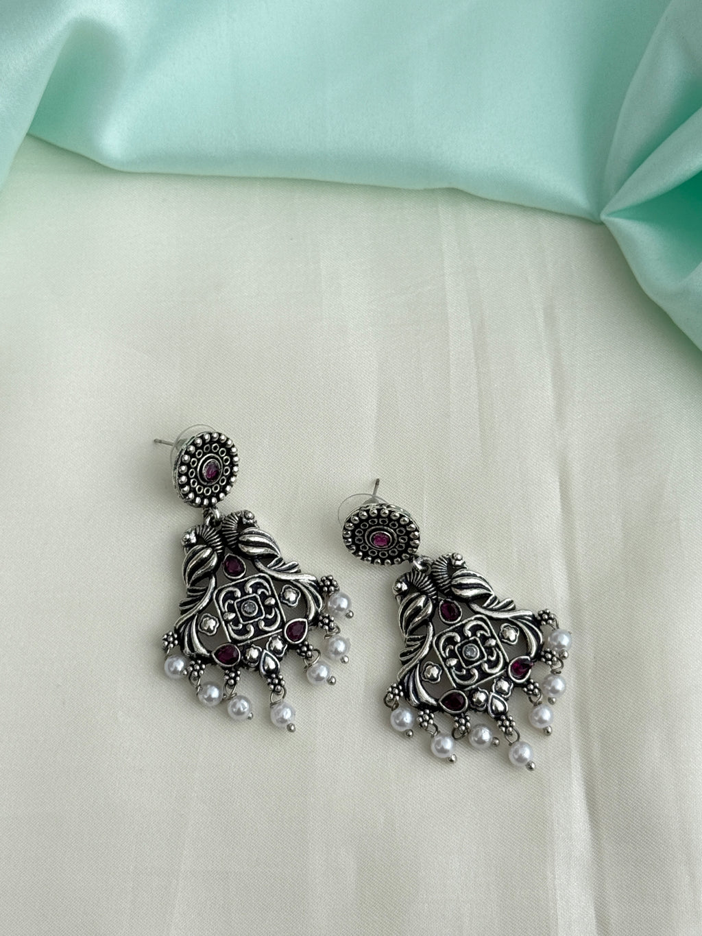 Er210 oxidised chandbalis earrings