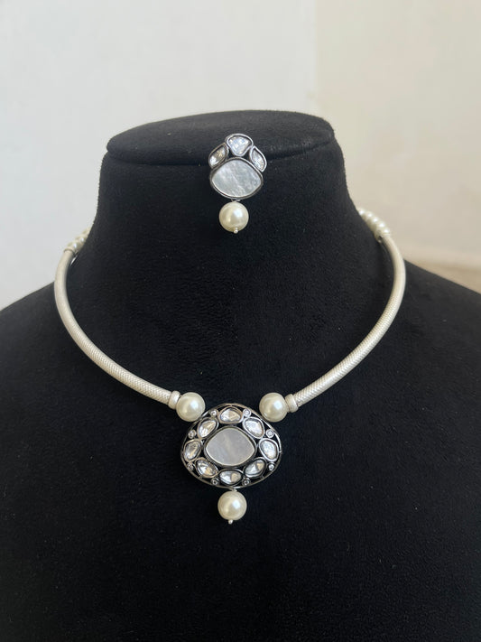 Unique silver thread Moissanite pendant with earrings