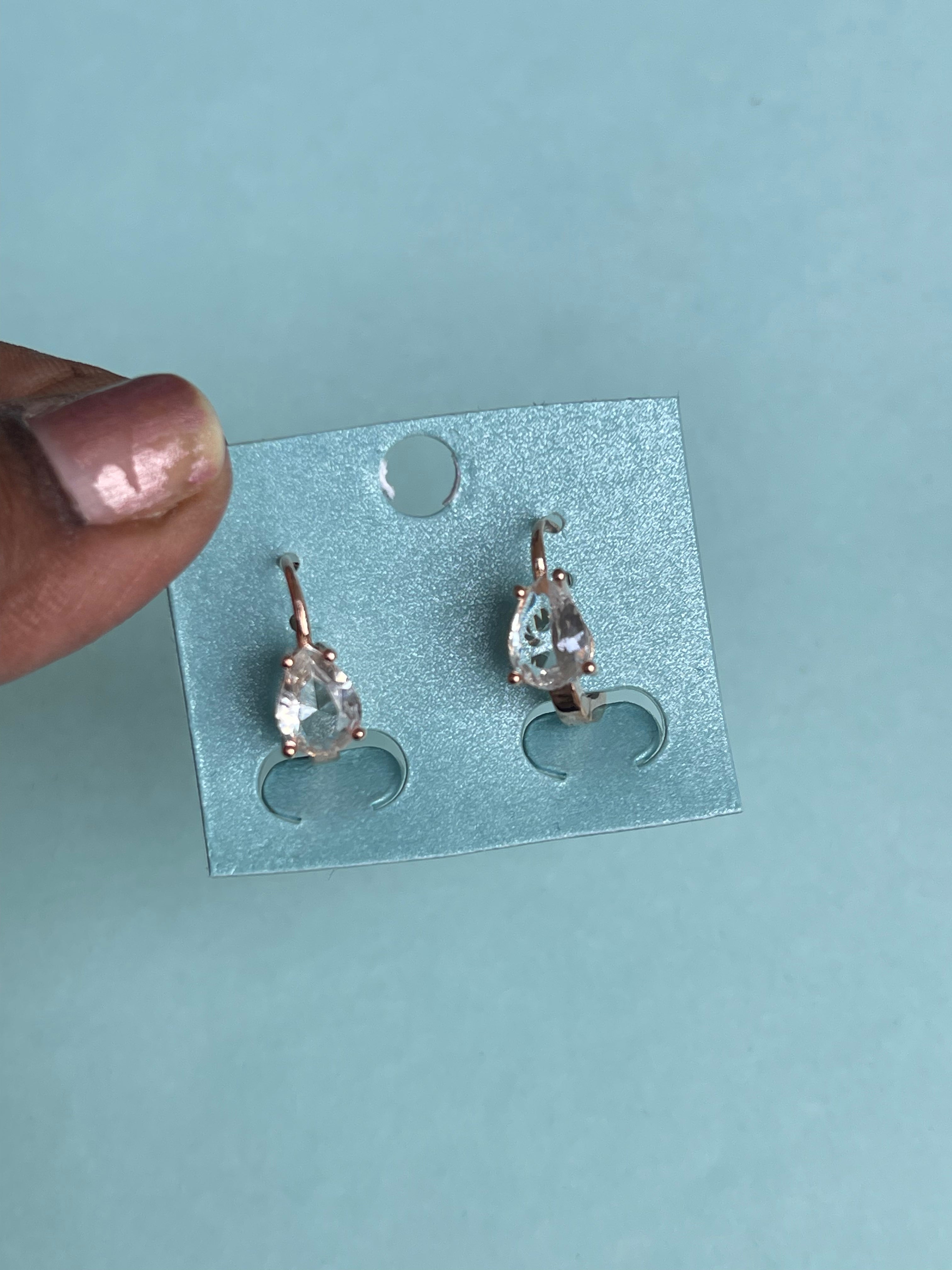 White locksystem studs