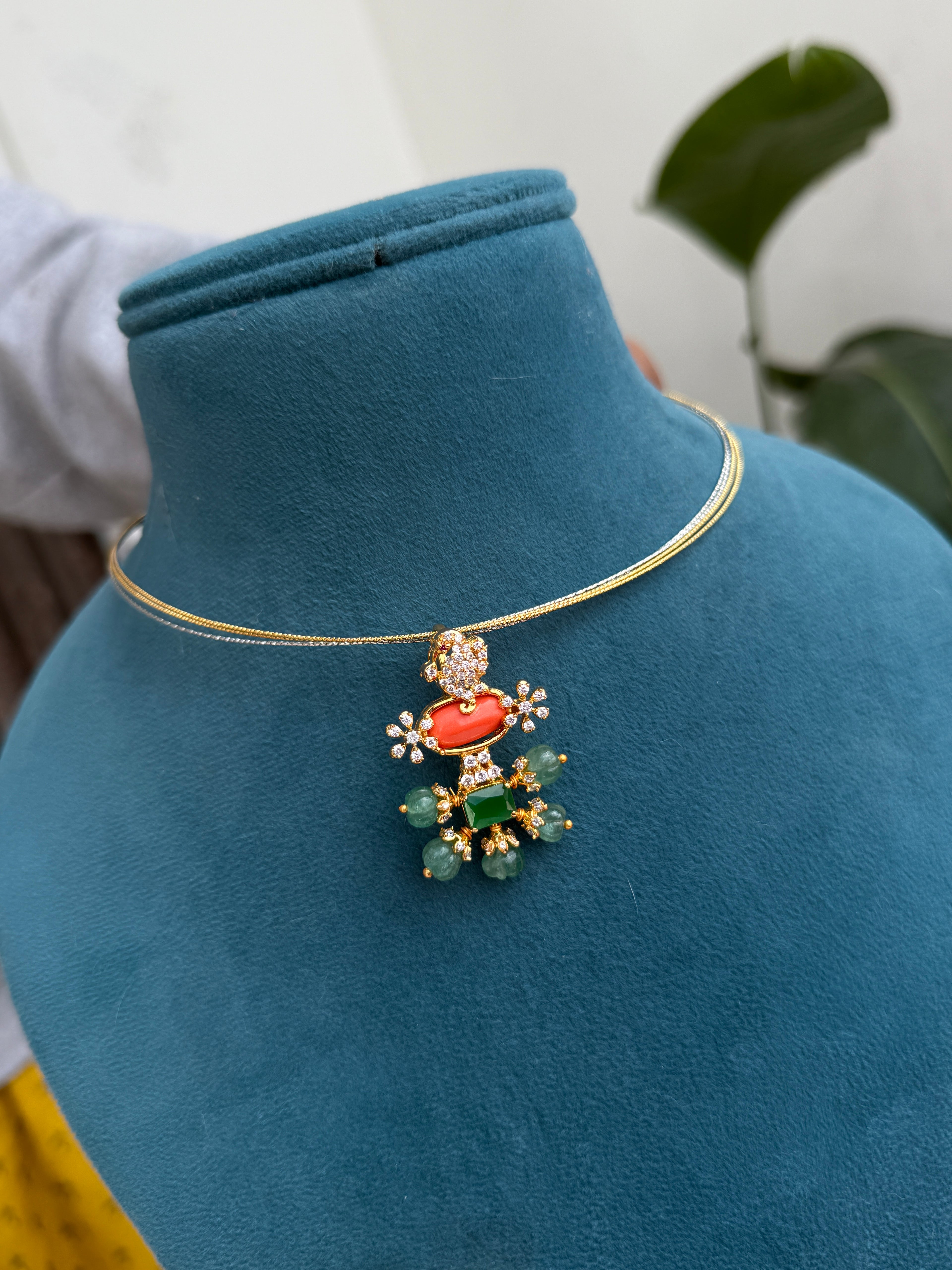 Hs019 pumpkin beads with coral pendant hasli