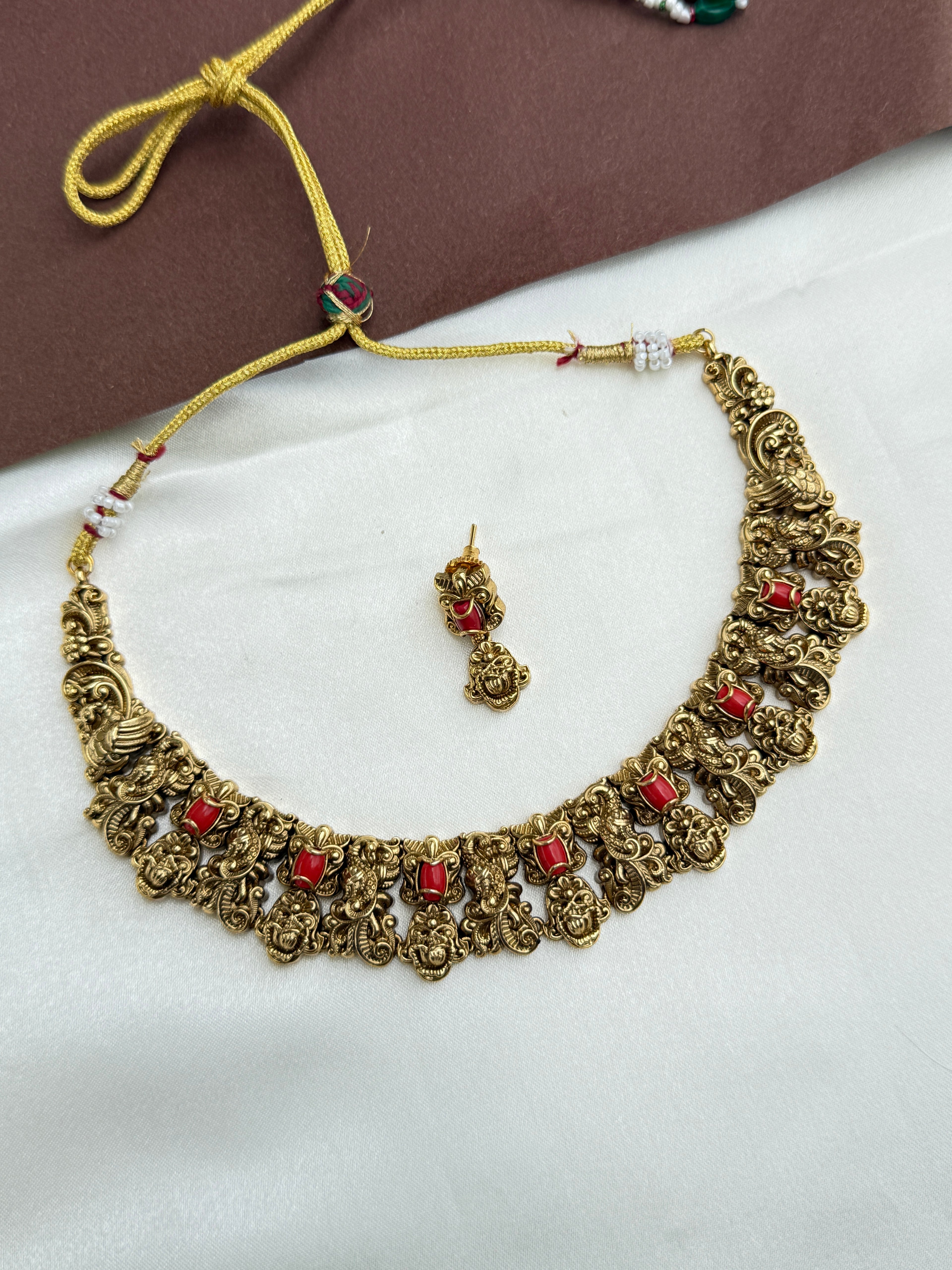 NS418 Nakshi corals Neckset with earrings