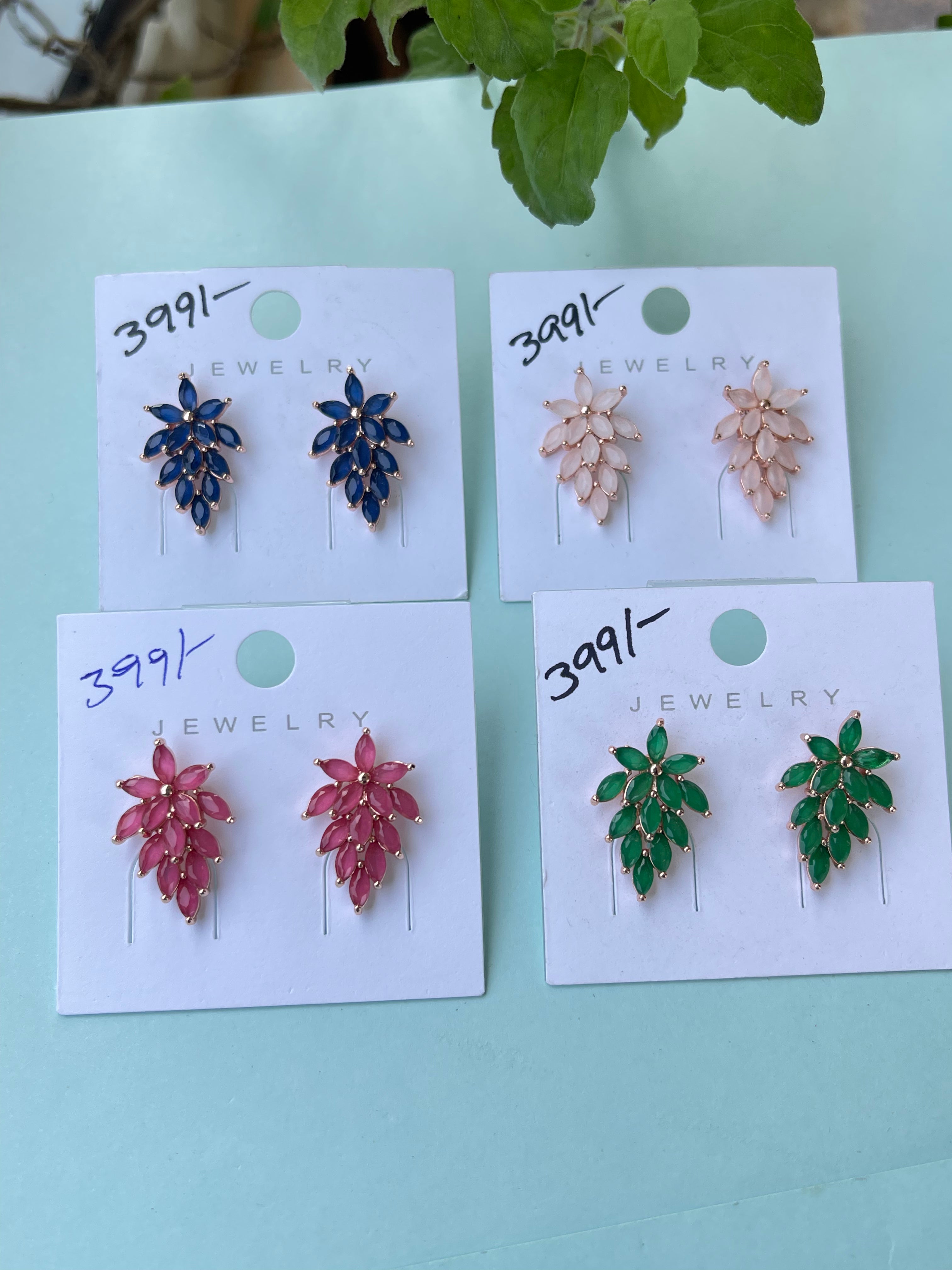 Leaf hanging studs