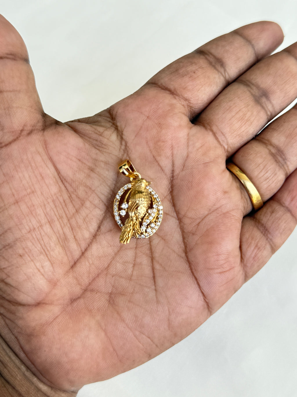 L006 bird small locket