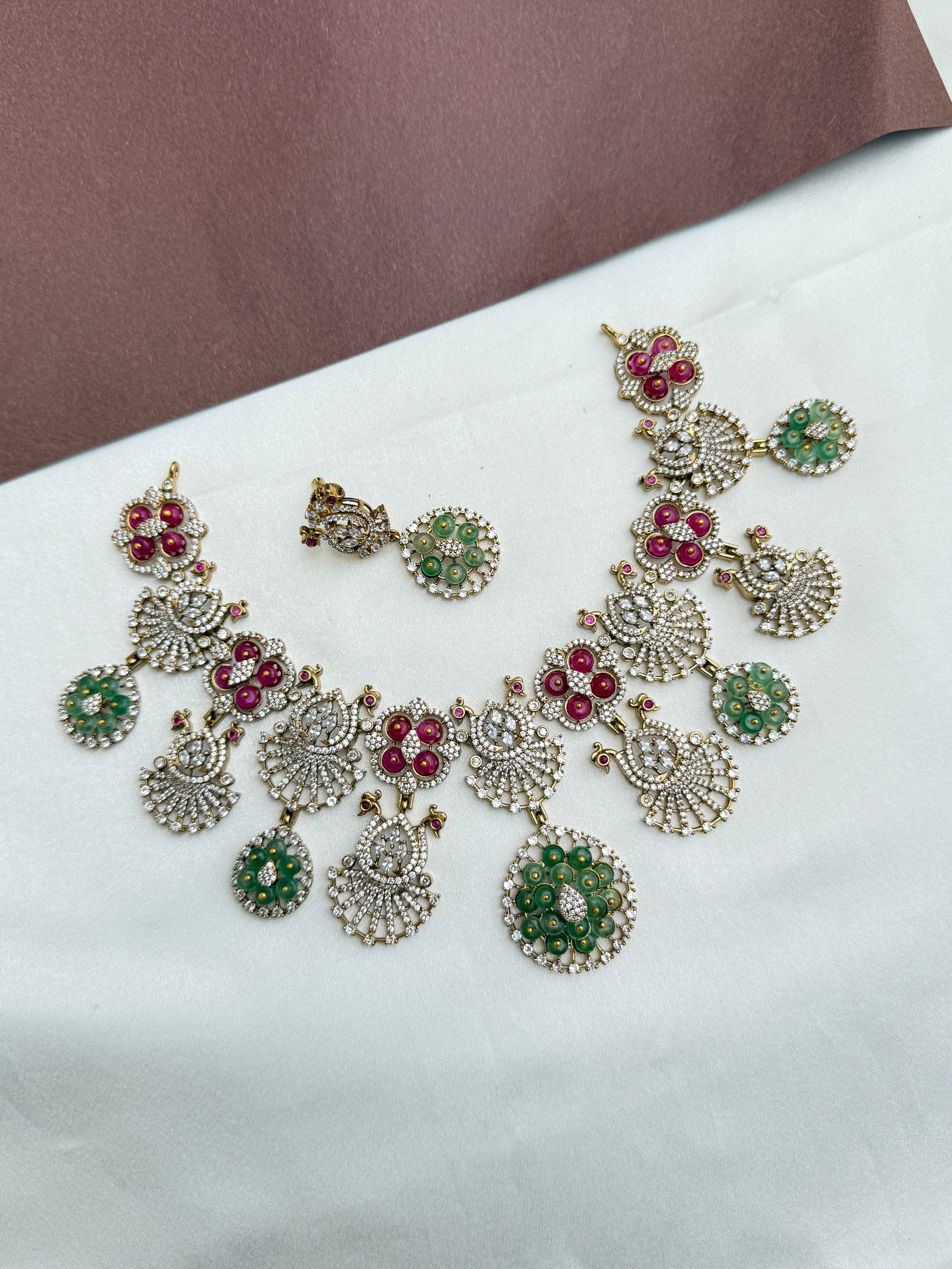 Ns349 peacock beads cz neckset