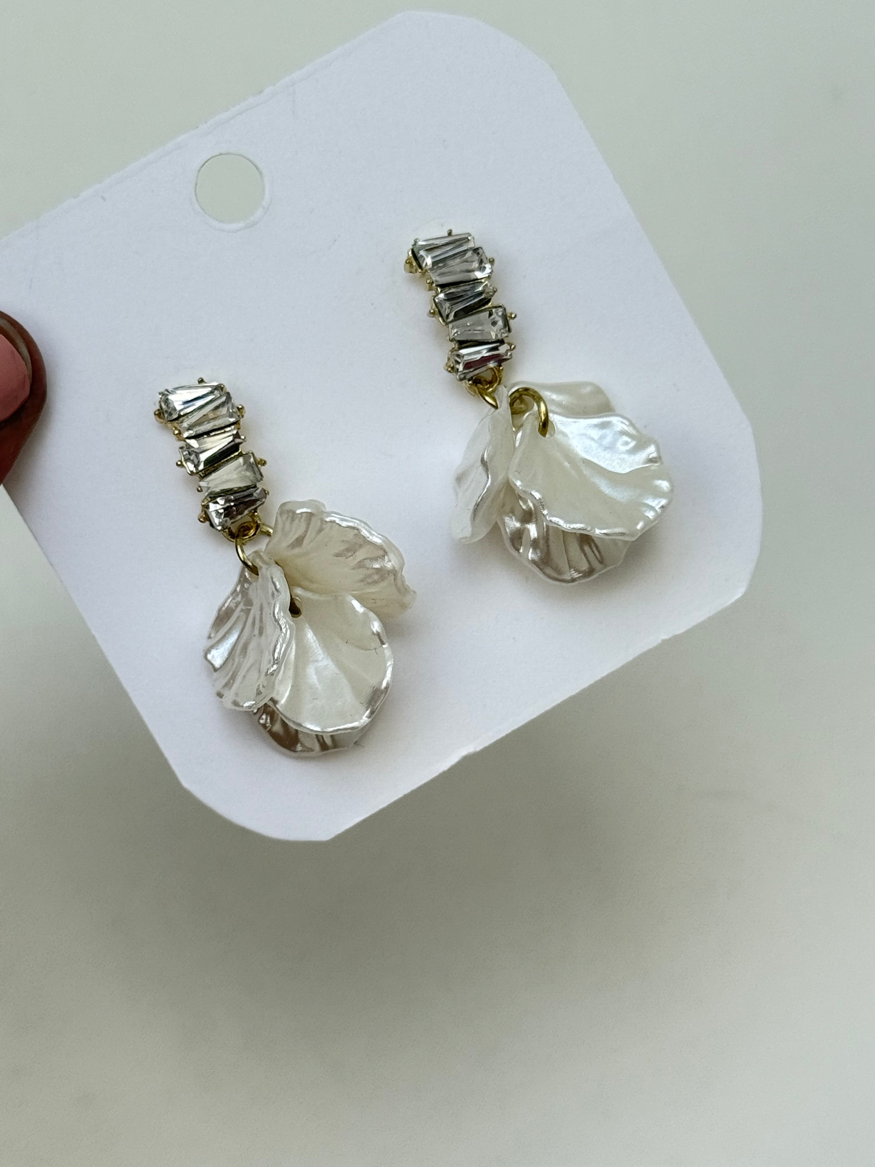 We508 shell western Earrings