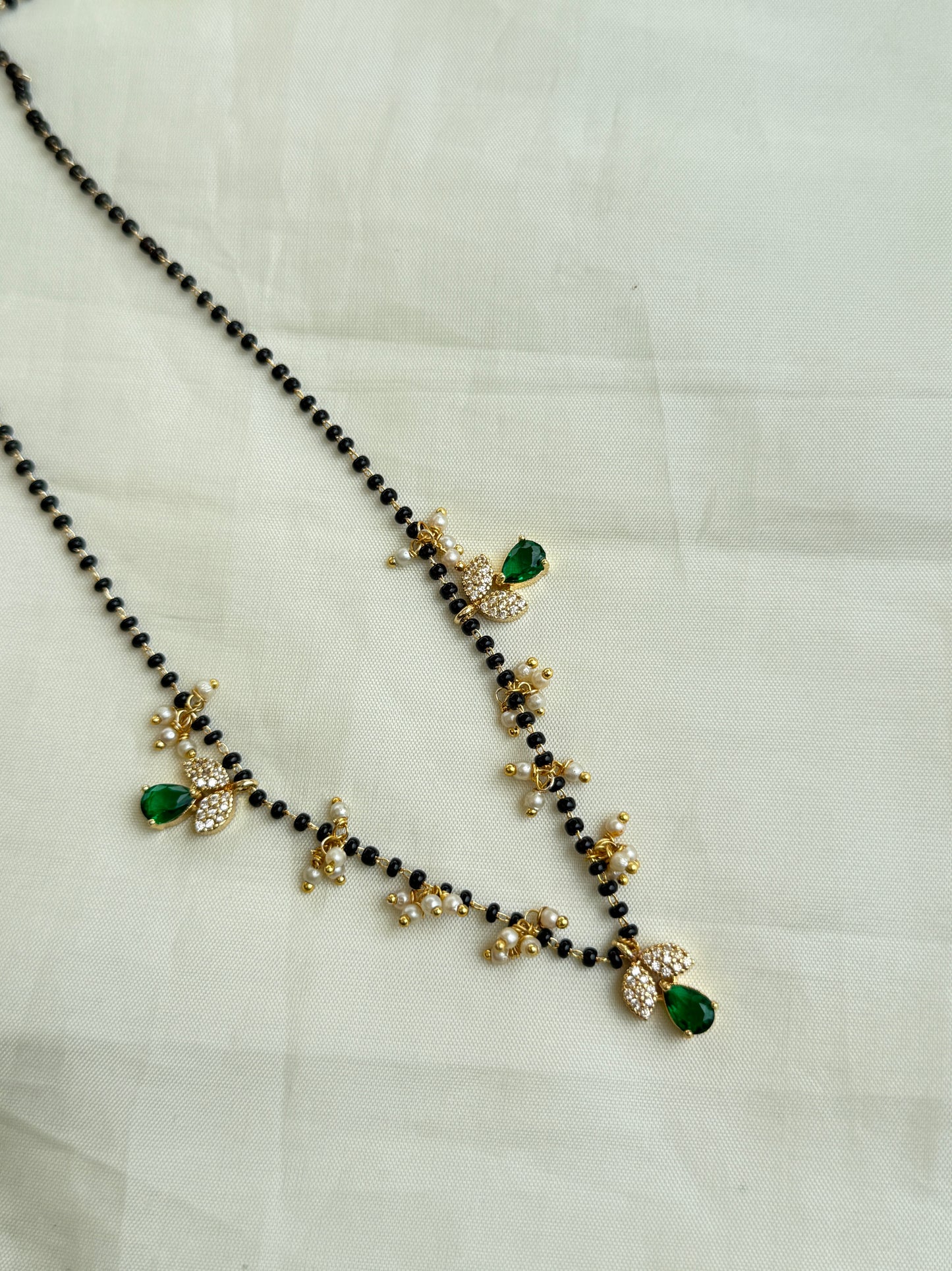 Bb005 single line leaf blackbeads in purple and green