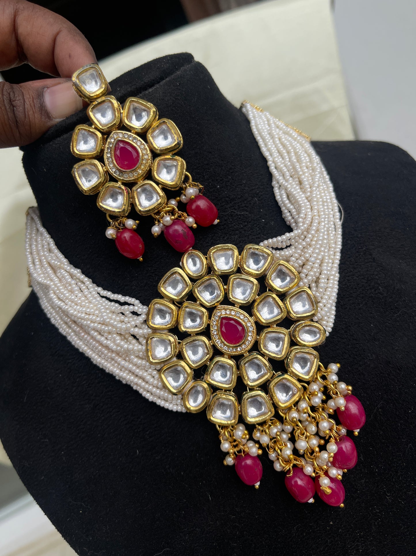 Kundan pearl choker