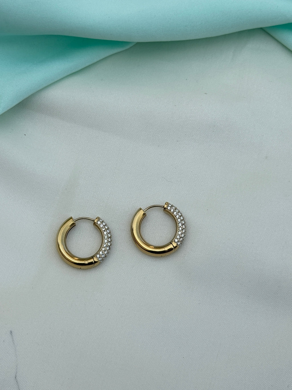 St039 anti tarnish stones locksystem studs