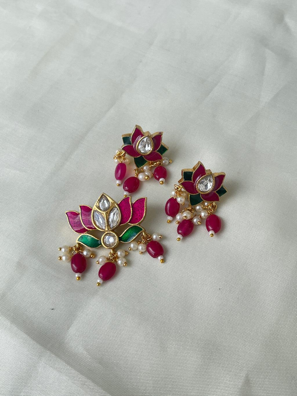 Lotus Pendant with earrings