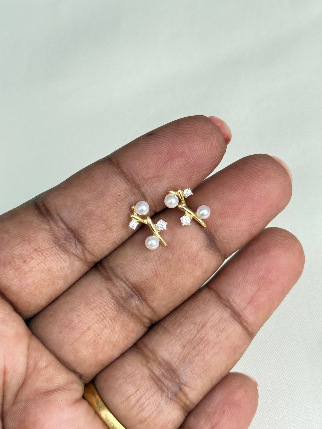 Se009 92.5 silver hallmark tree pearl studs