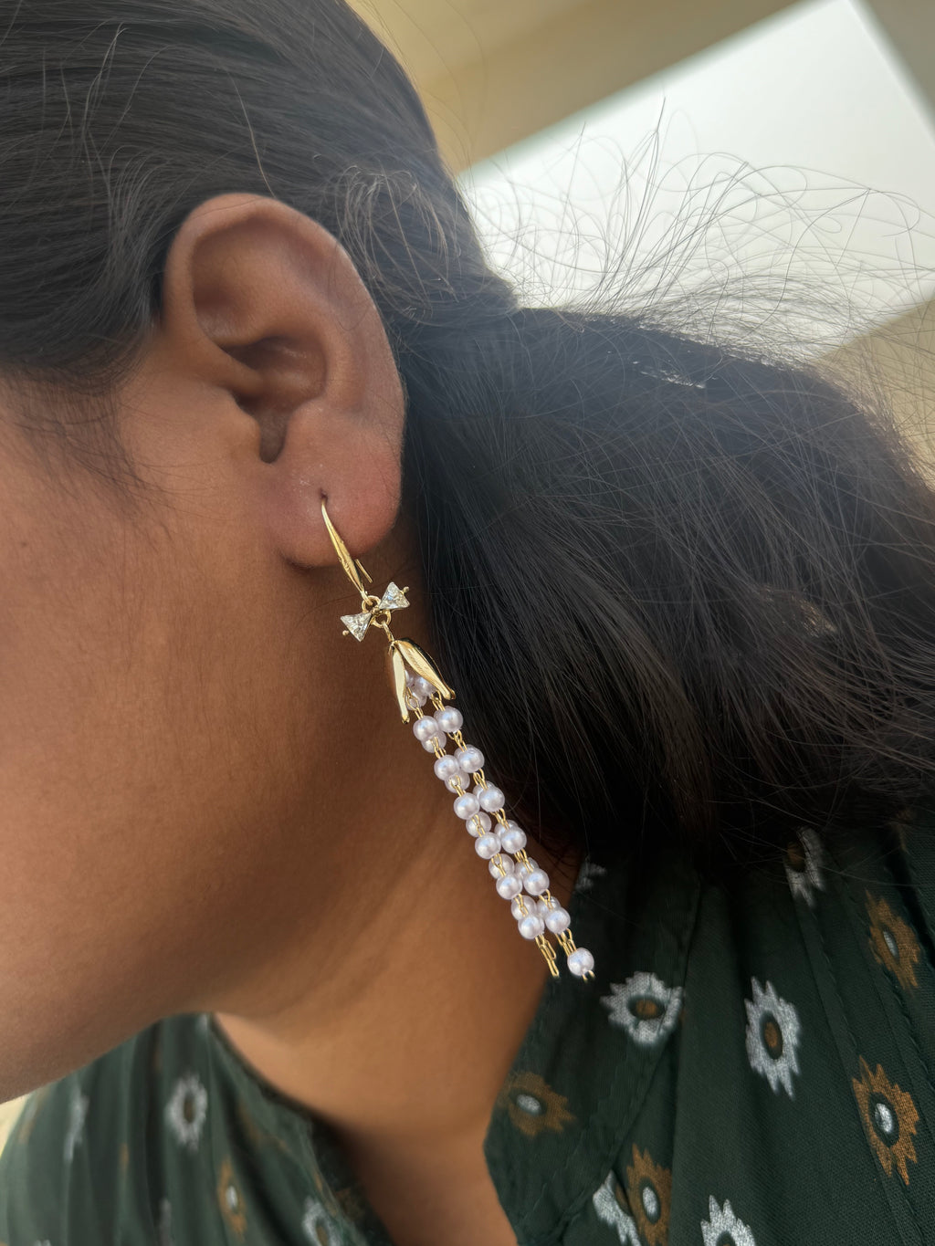 We506 pearl  tassels