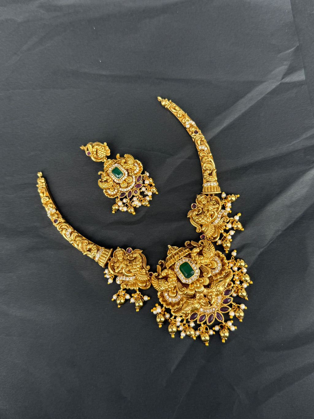 NS403 Lakshmidevi Nakshi Kante with earrings in green stone