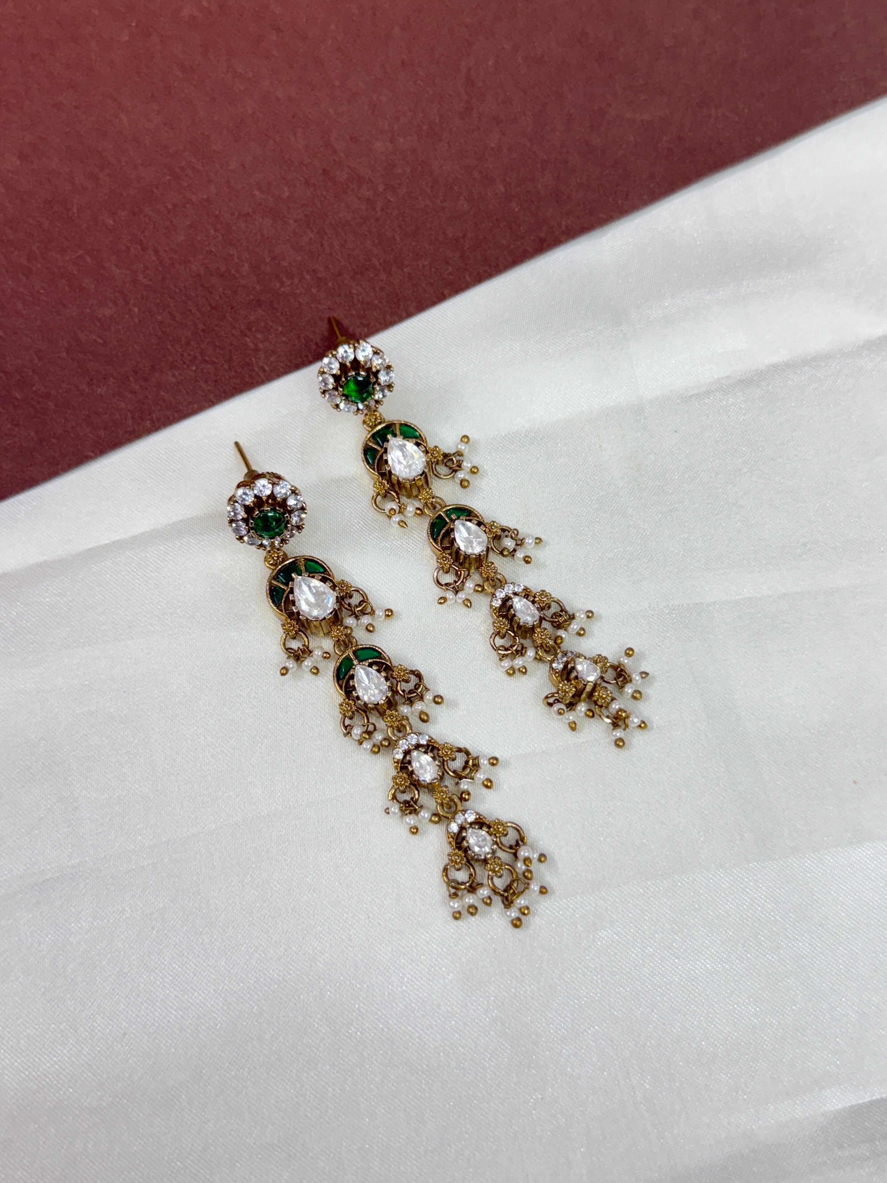 Er110 jadau Kundan tassels
