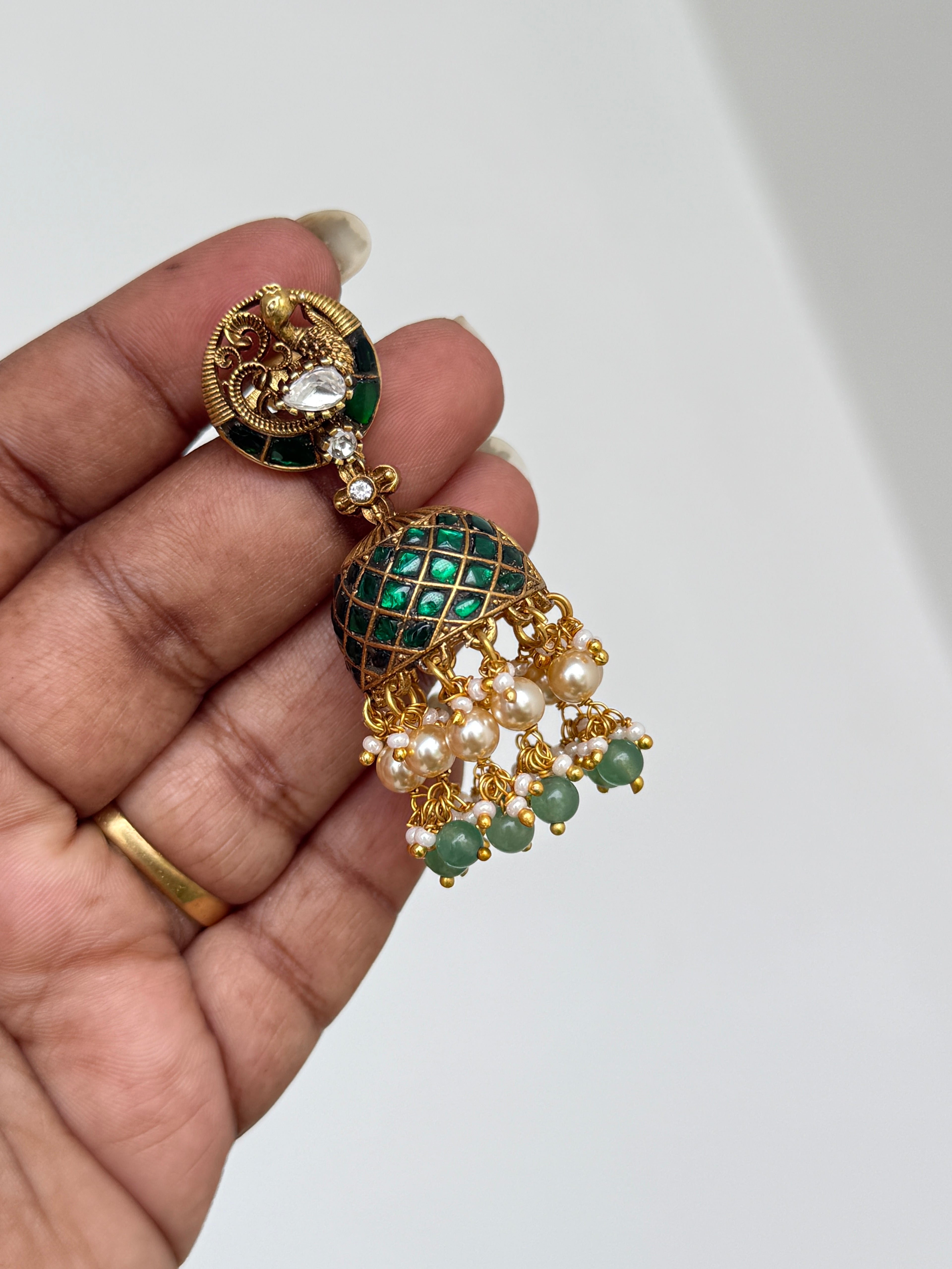 Er140 jadau kundan peacock butta earrings