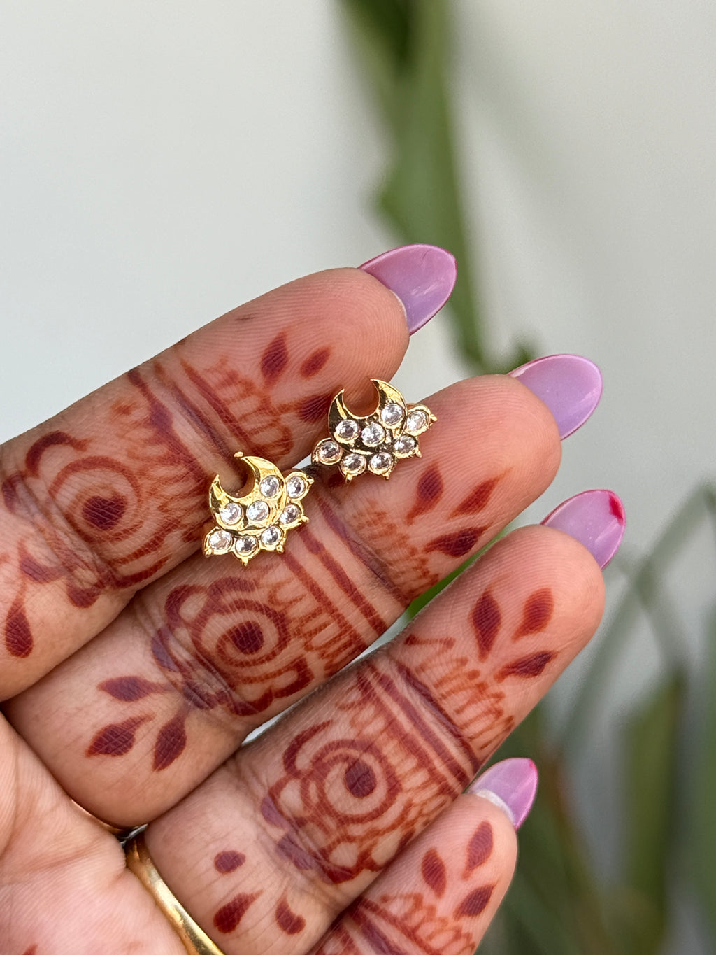 Ph357 panchaloham halfmoon studs