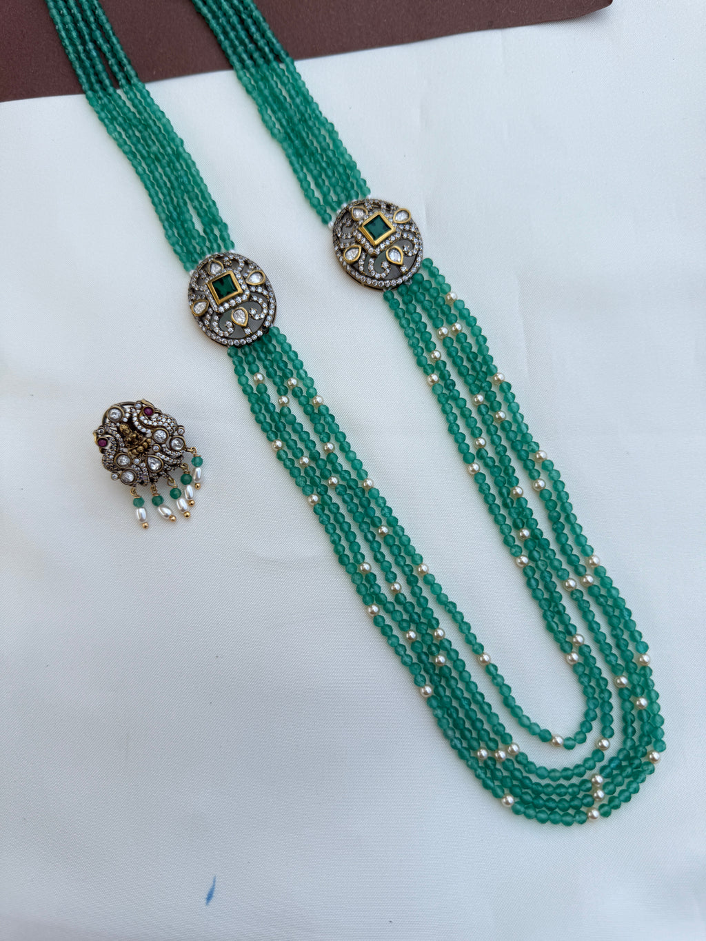 Ns544 5 layers Onex beads with side pendant