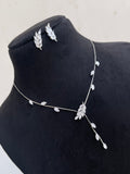 Leaf handging chain with studs