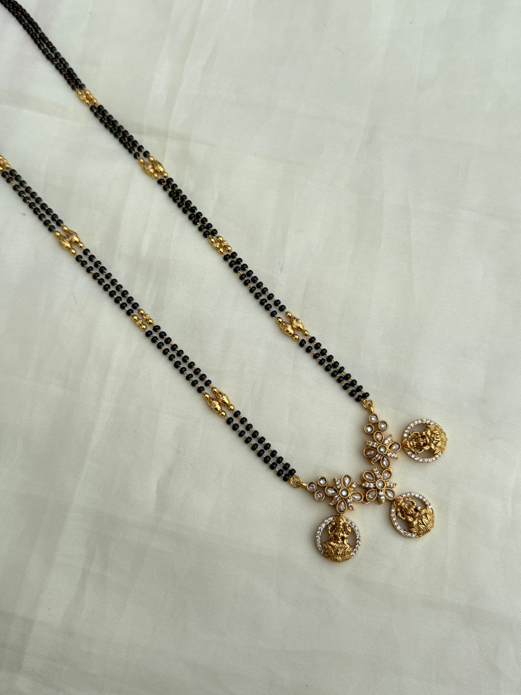 Bb017 lakshmi devi kundan 2 lines 24inches blackbeads