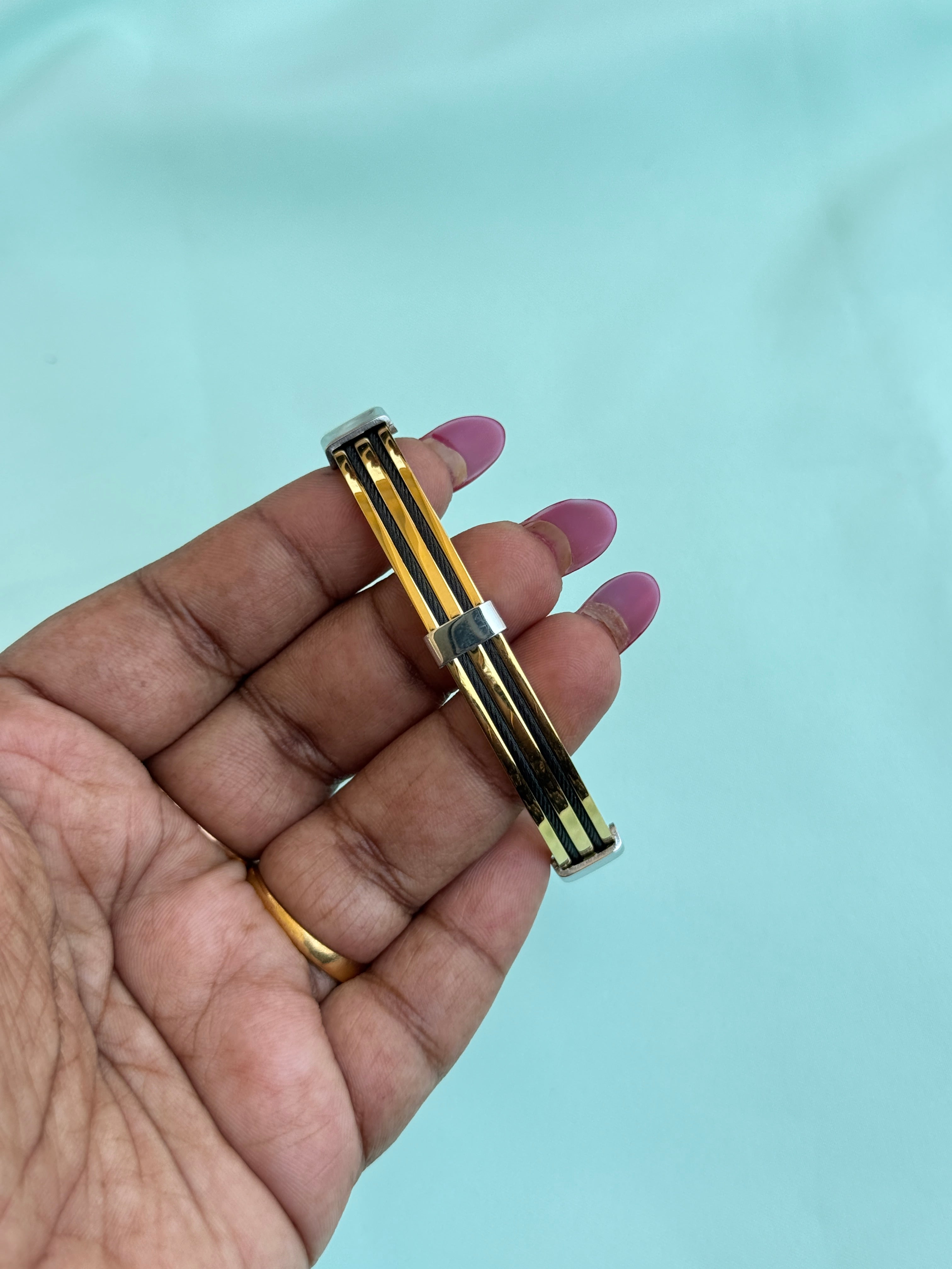 Mn019 openable anti tarnish black and gold kada bracelet