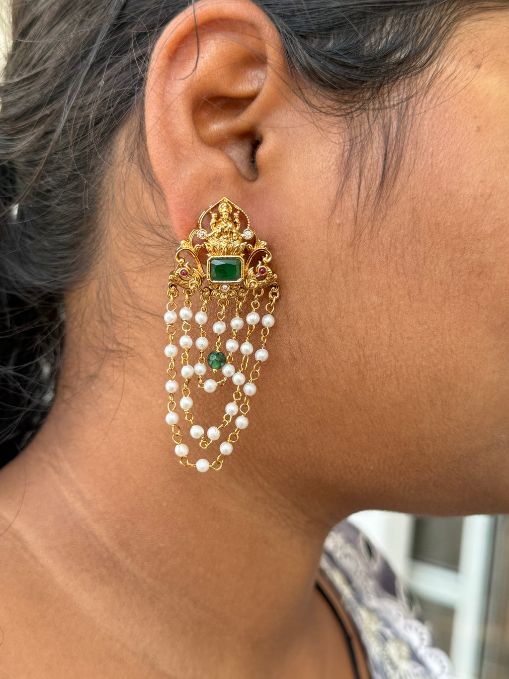 Pe001-pearl lakshmi Devi earrings