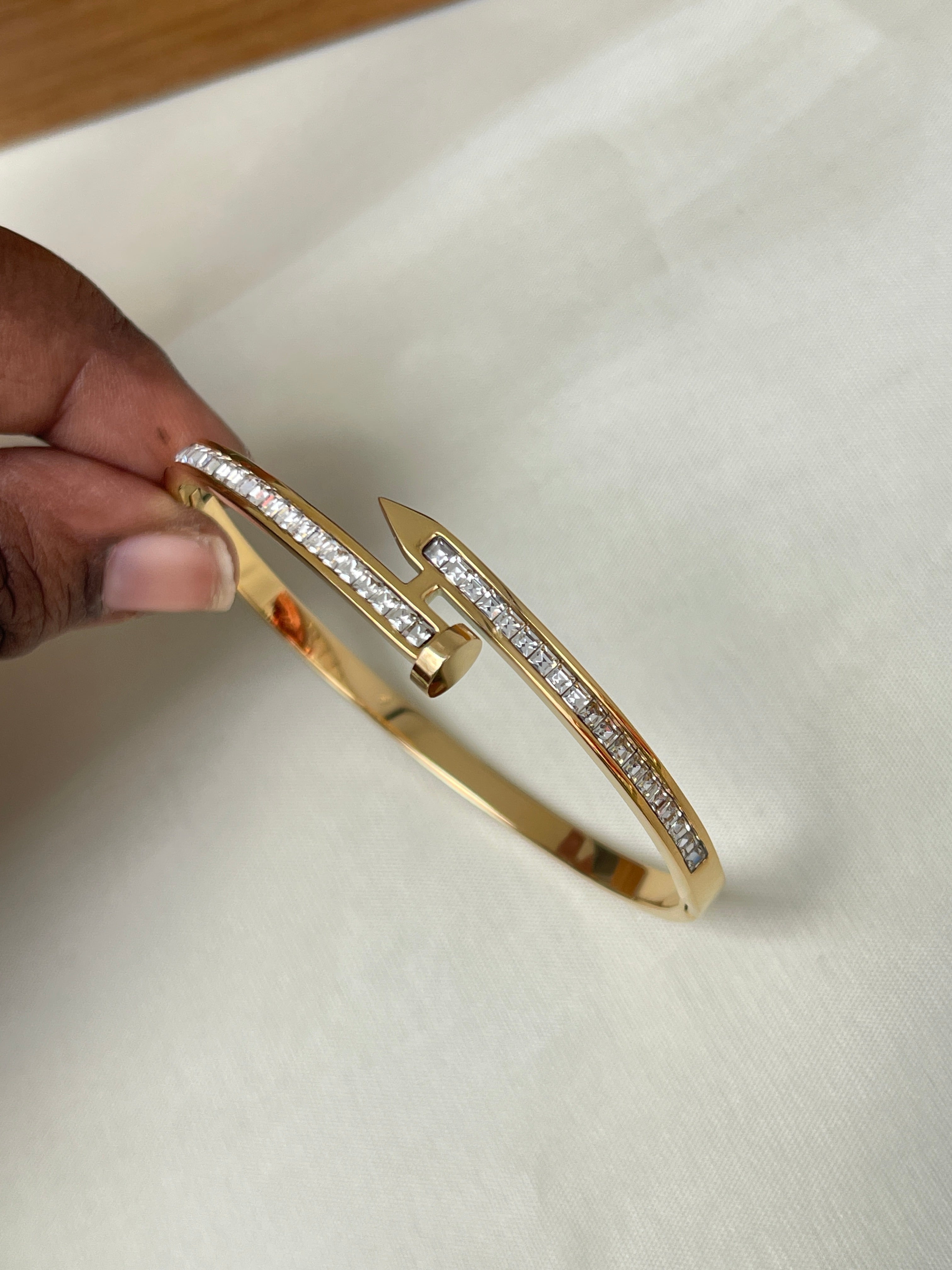 Ab034 Nail gold bracelet