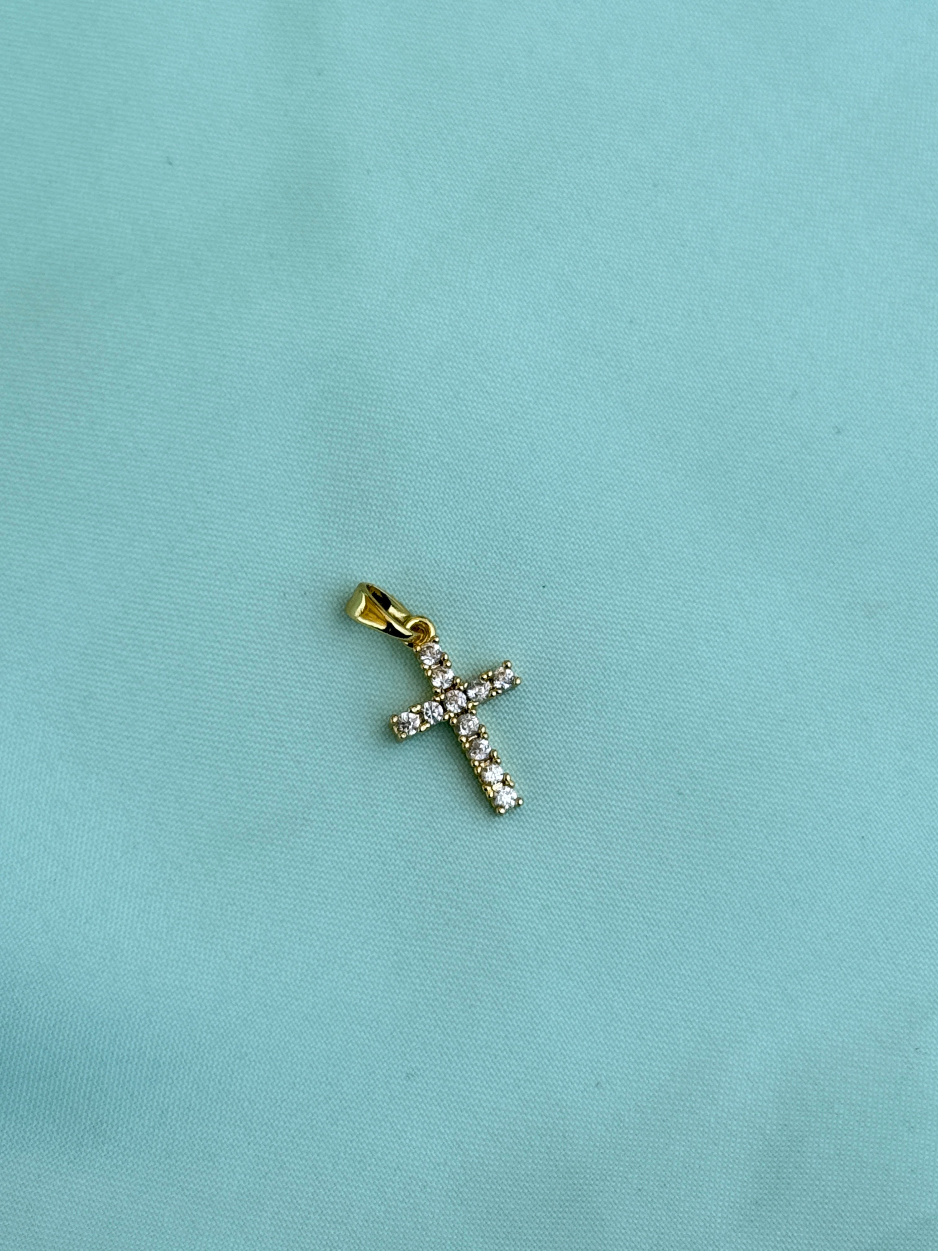 Al019 anti tarnish cross charm (pendent)