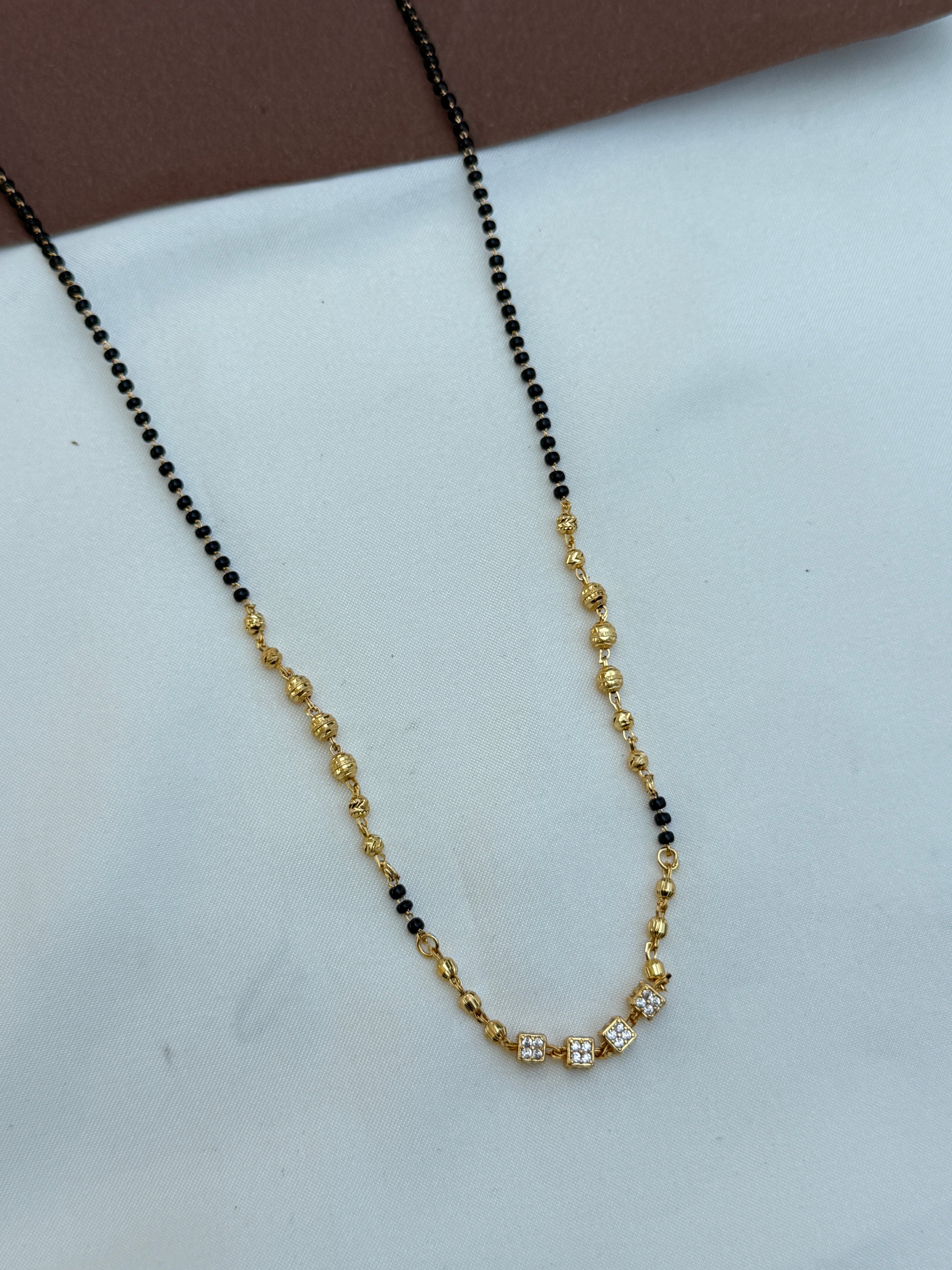 Bb070 18inches single line gold ball blackbeads