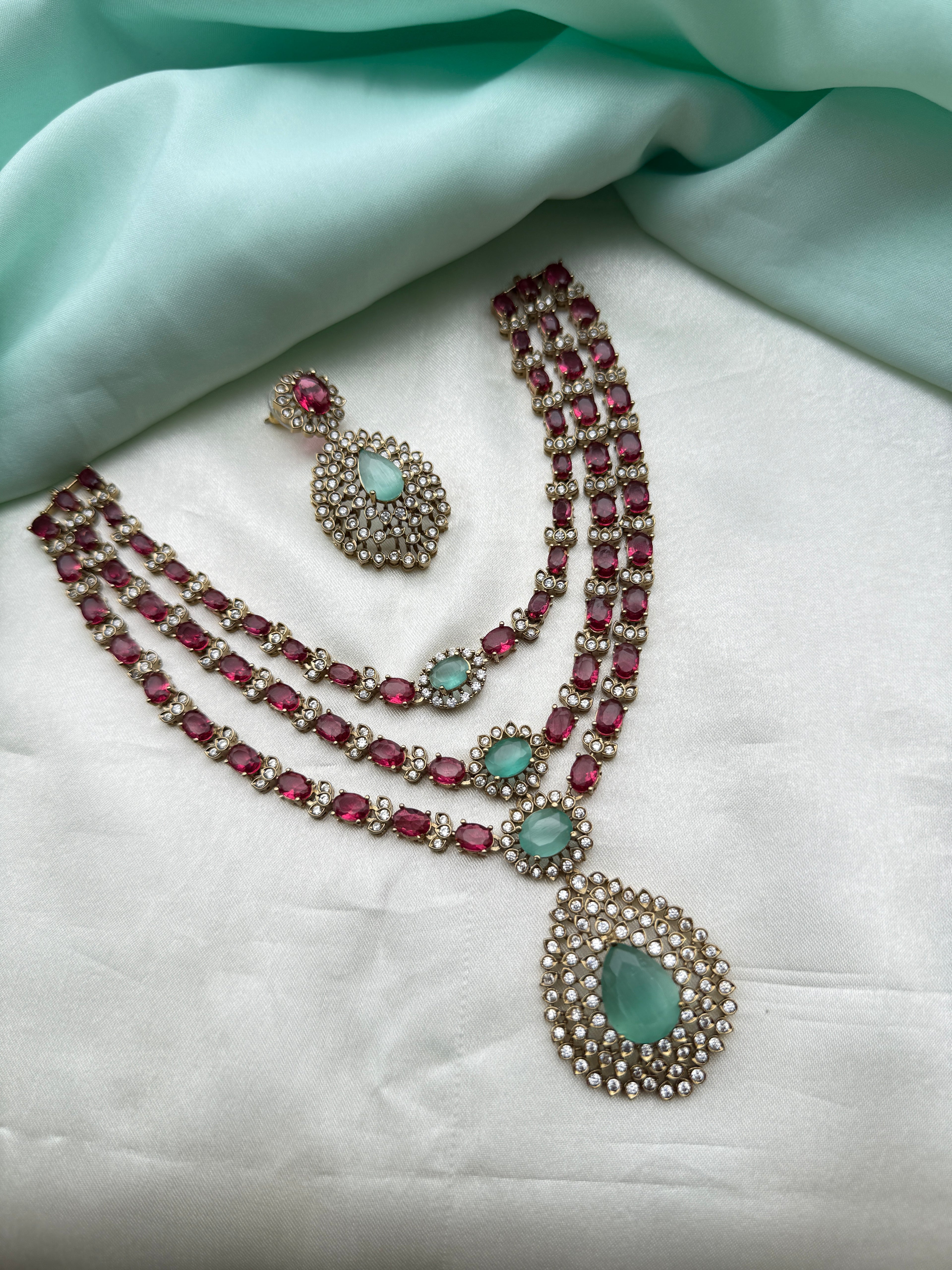 Unique Multi 3 layers neckset with drop earrings Ns267