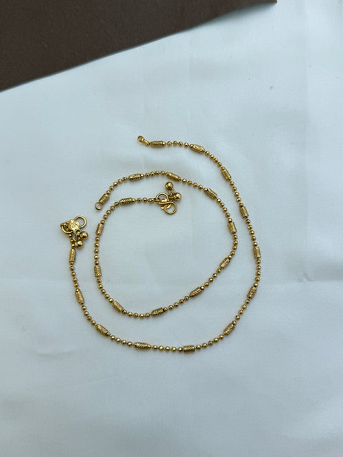 Ak107 gold ball anklets