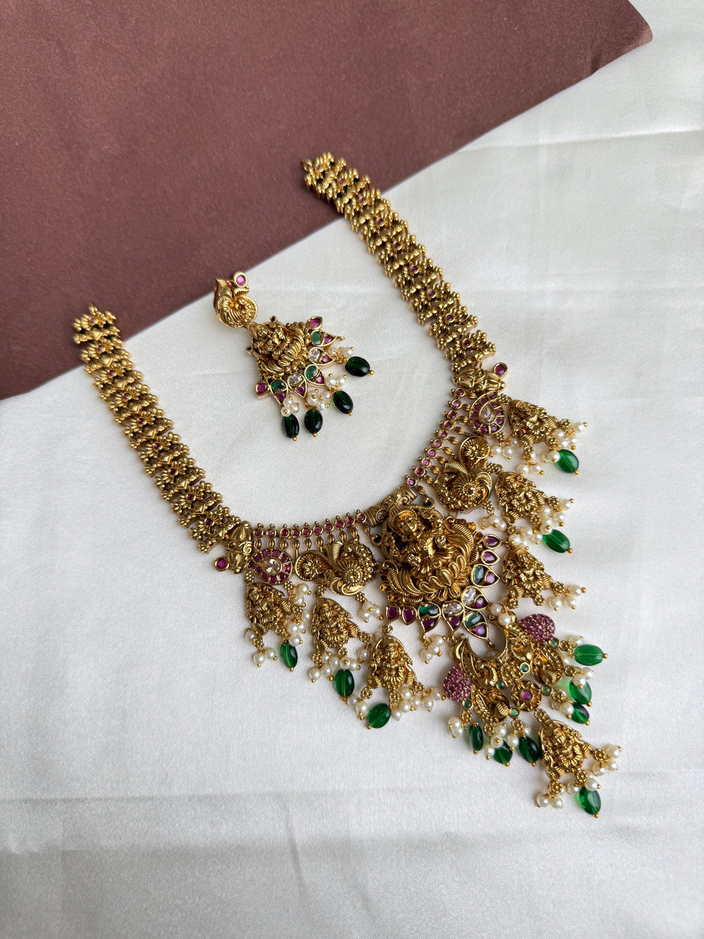 Ns338 Lakshmi Devi nakshi green beads neckset