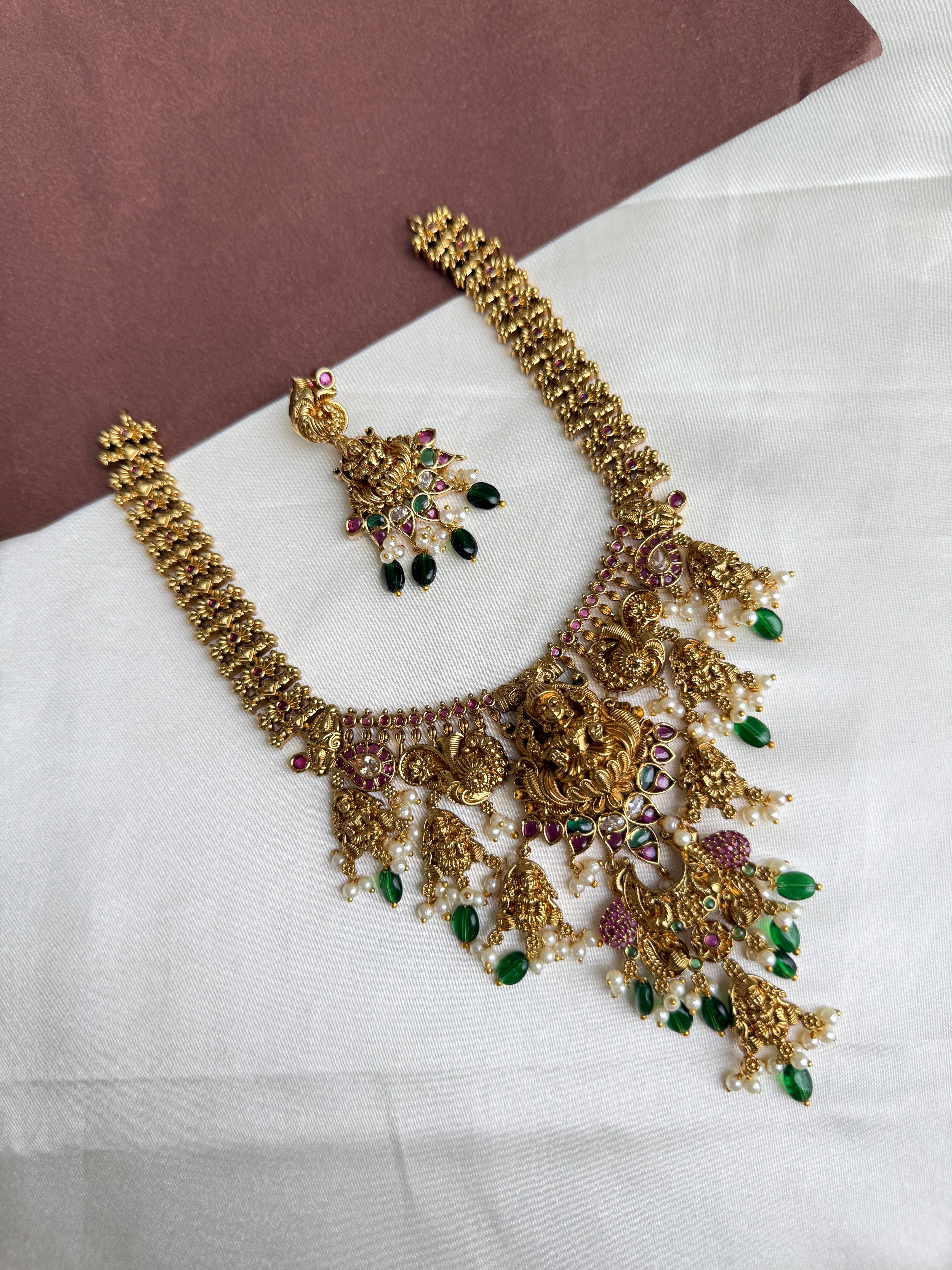 Ns338 Lakshmi Devi nakshi green beads neckset