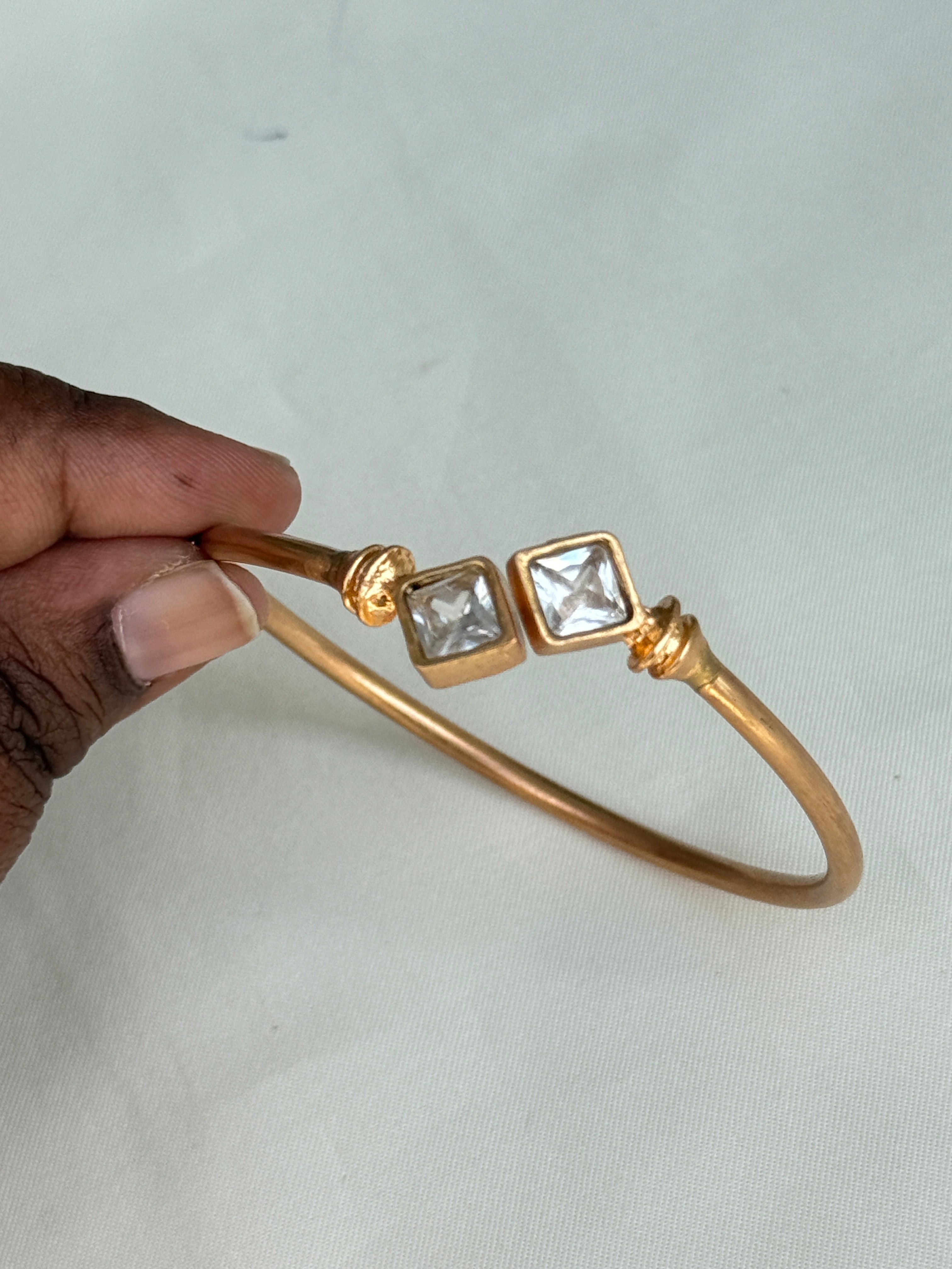 Br535 panchaloham 2 sides white stone kada bracelet