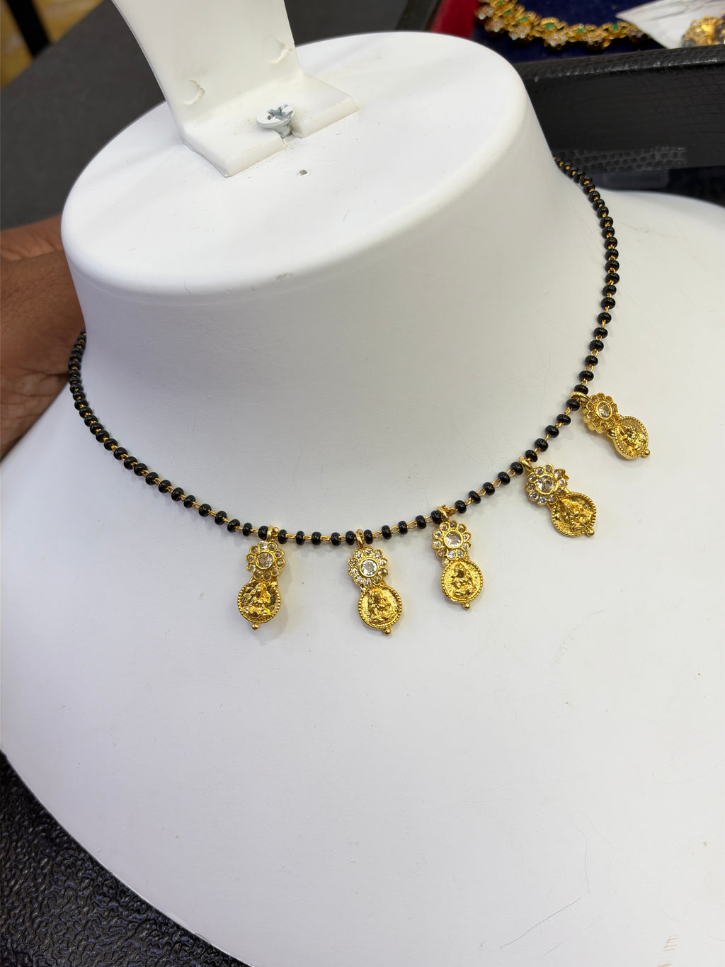 Bb462 Lakshmi devi kasulu 18 inches black beads