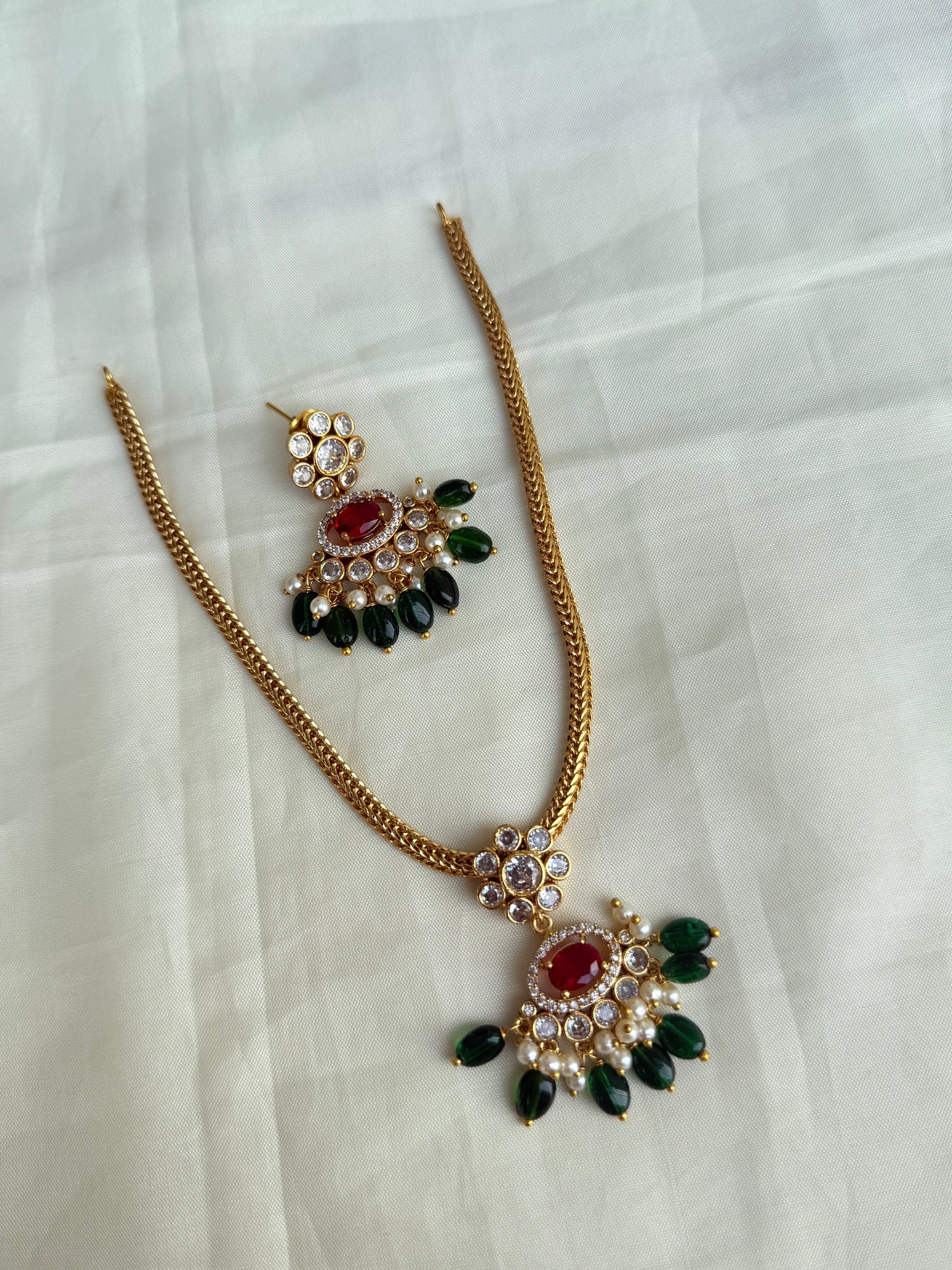 Ns218 naan Neckset with uncut Kundan stones