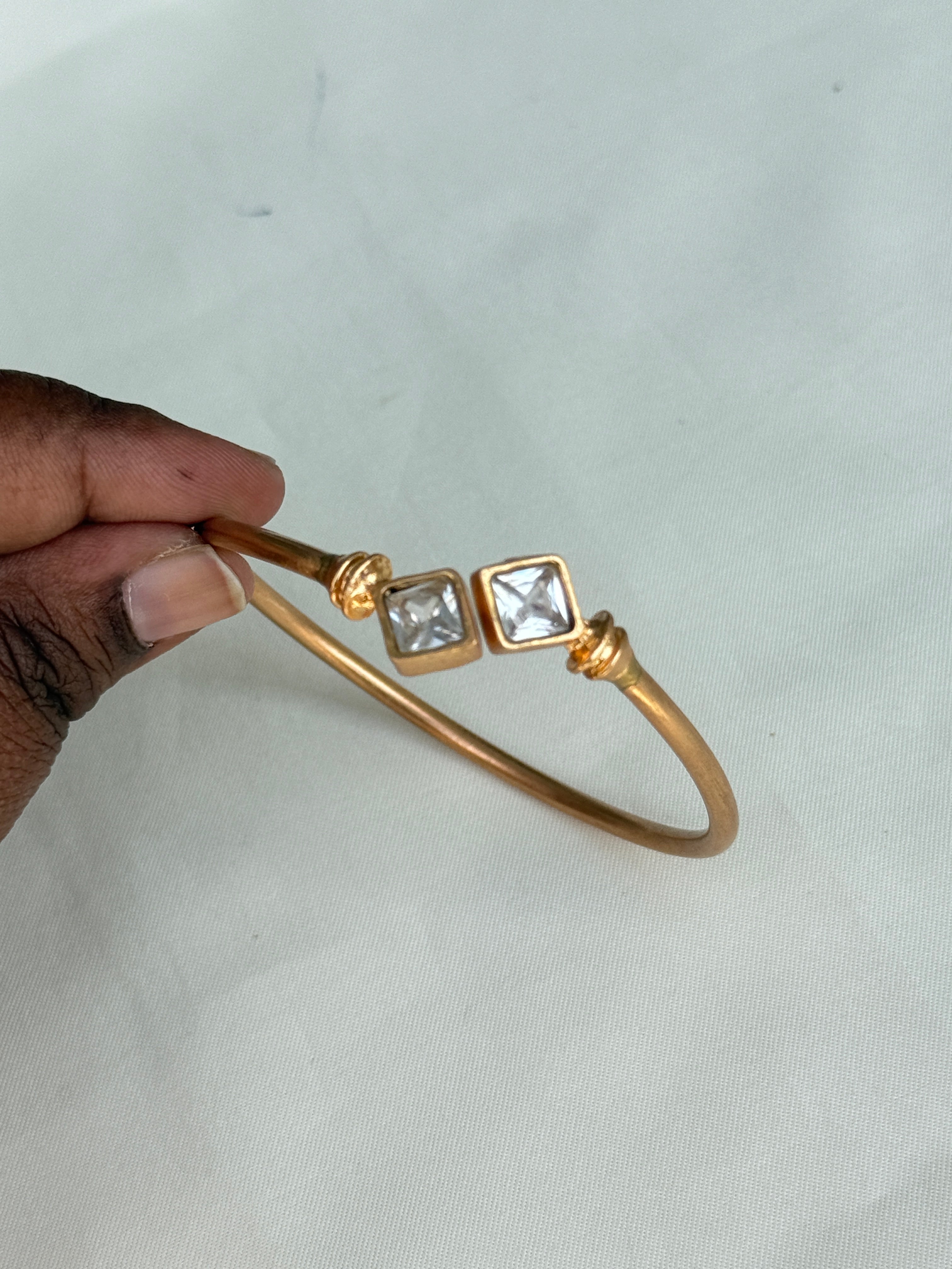 Br535 panchaloham 2 sides white stone kada bracelet