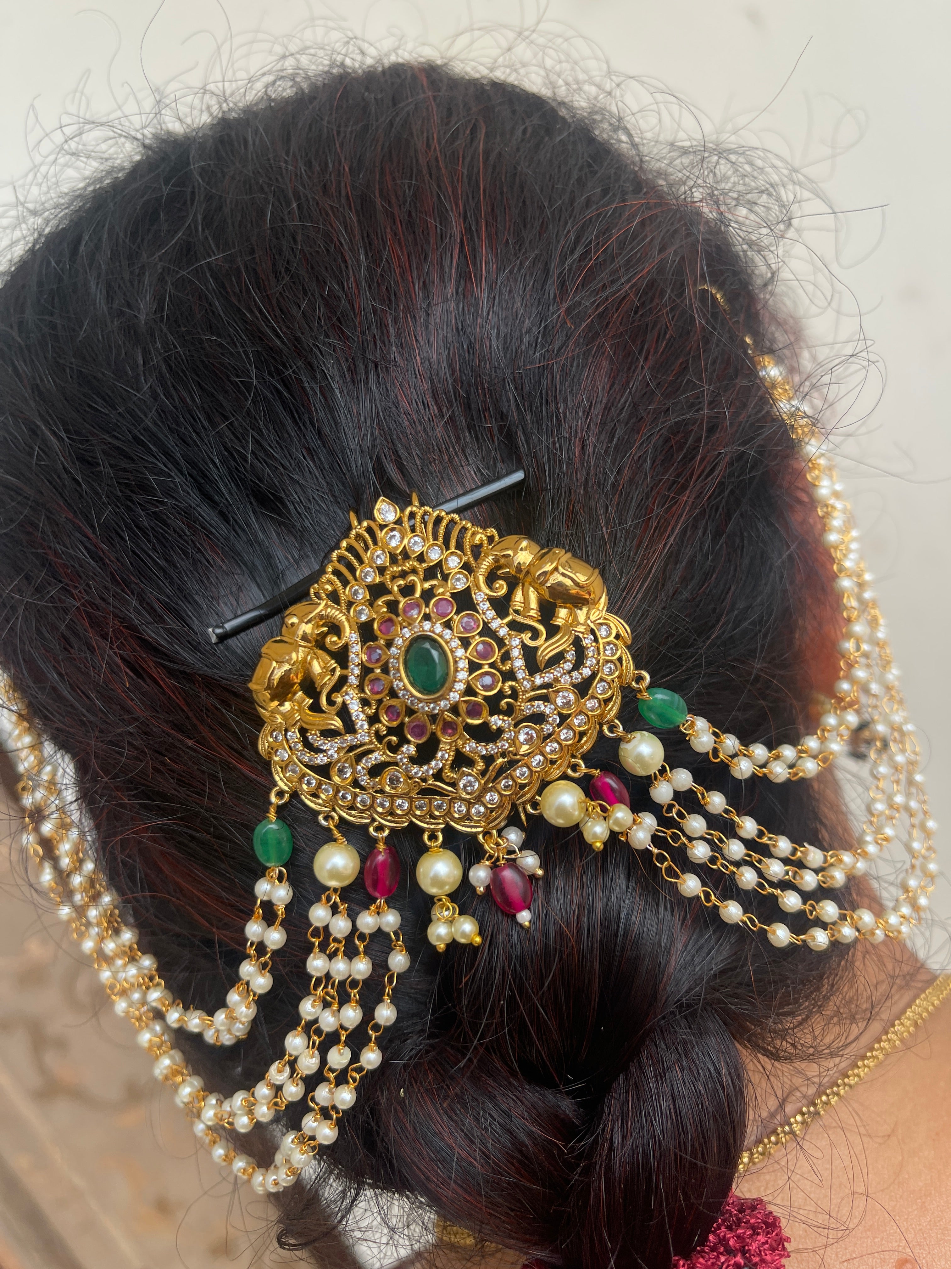 Jada billa with side pearl hooks