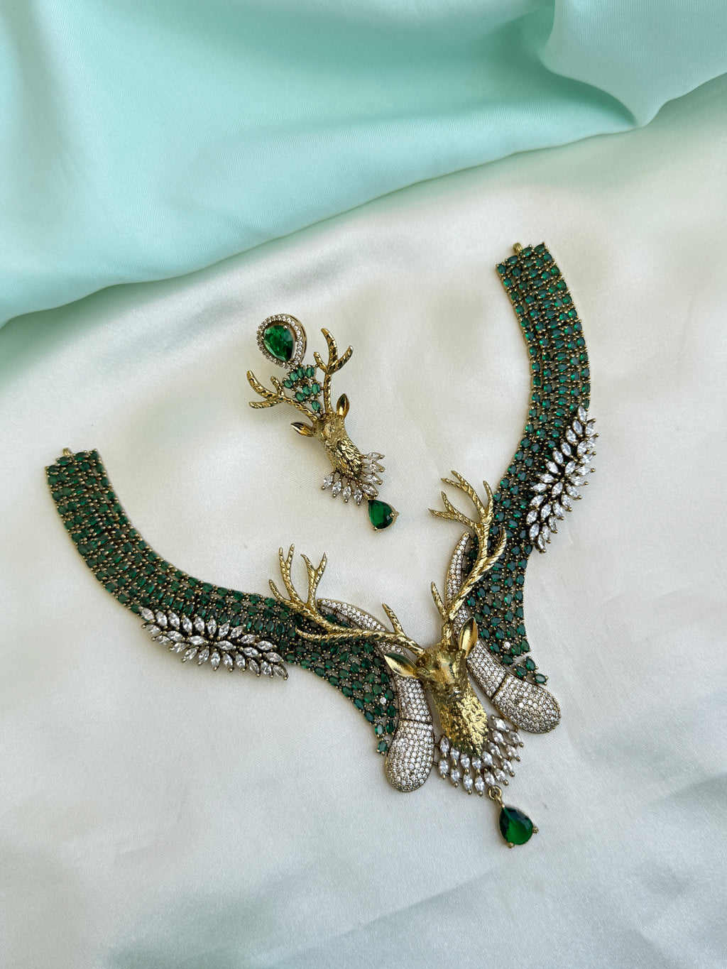 Emerald Green Kundan kante neckset with Peacock Pendant with Earrings with CZ stones ns291