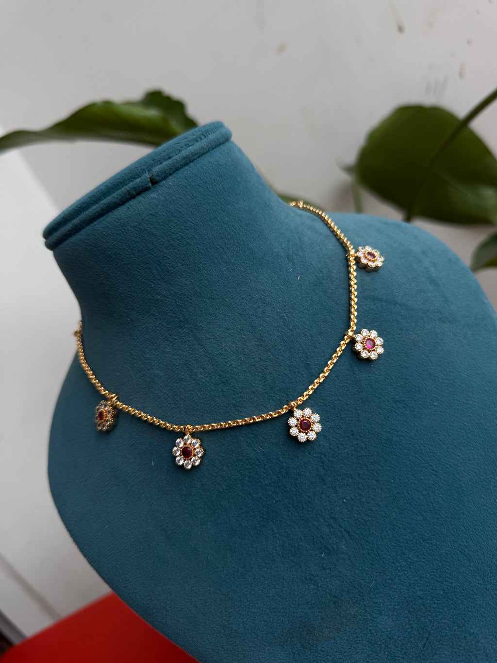 Ph066 Panchaloham flower necksets