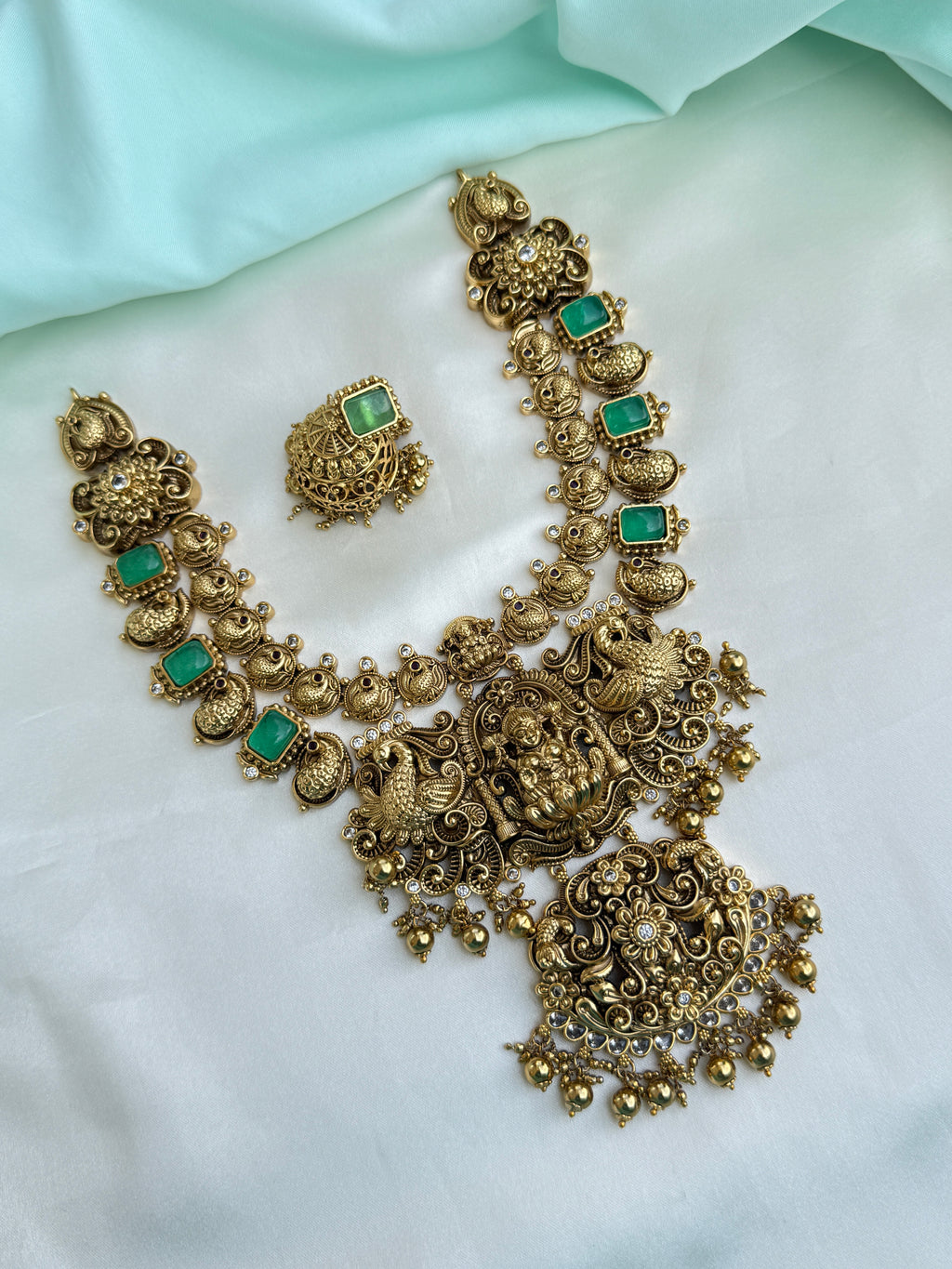 Unique gold 2 layers  neckset peacock Lakshmi devi  pendant with butta earrings ns289