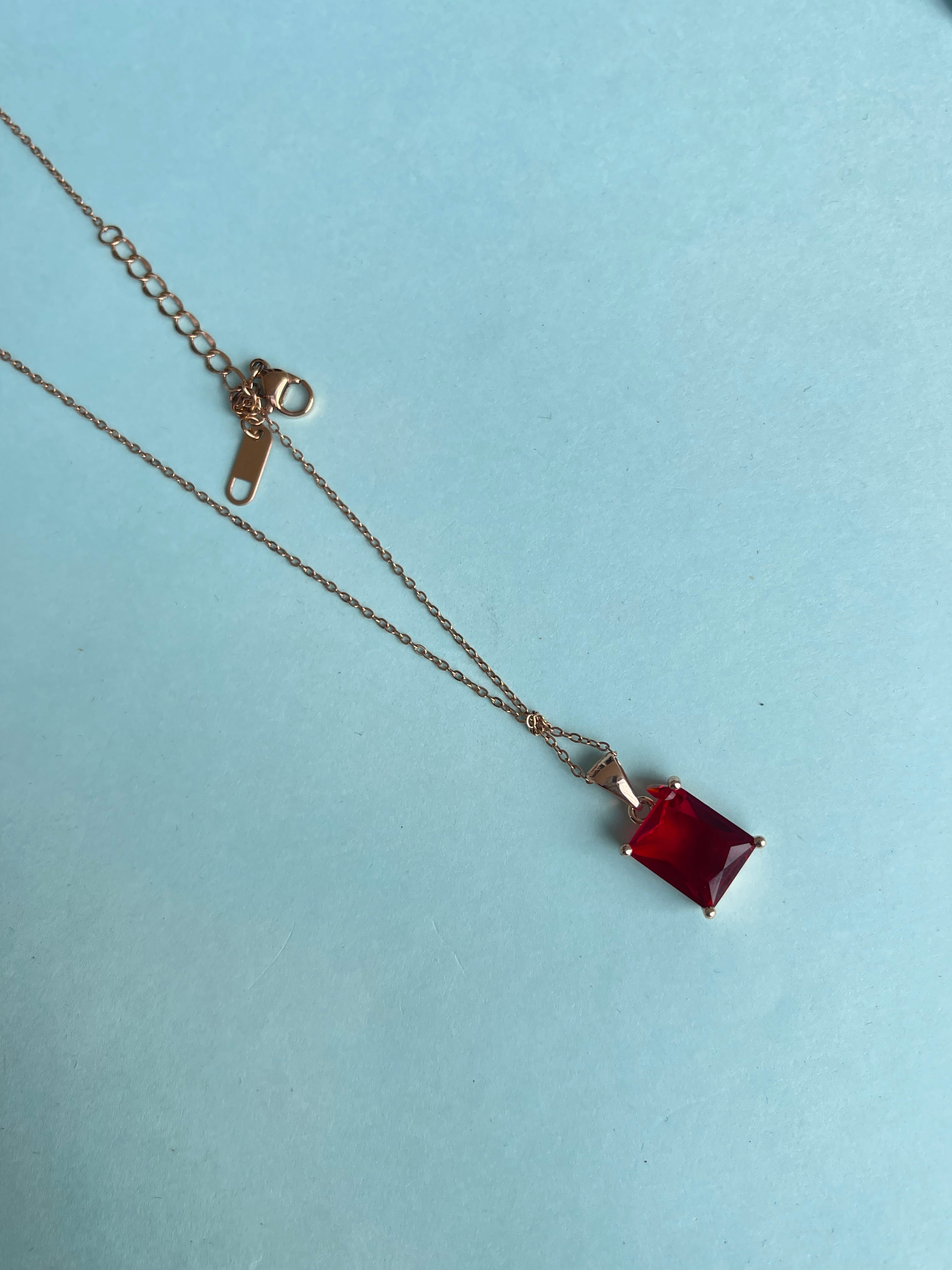 Simple dailywear chain with square pendant dc501