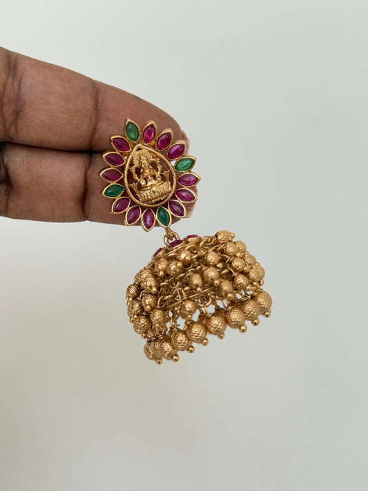 Er5060 lakshmi devi butta Earrings