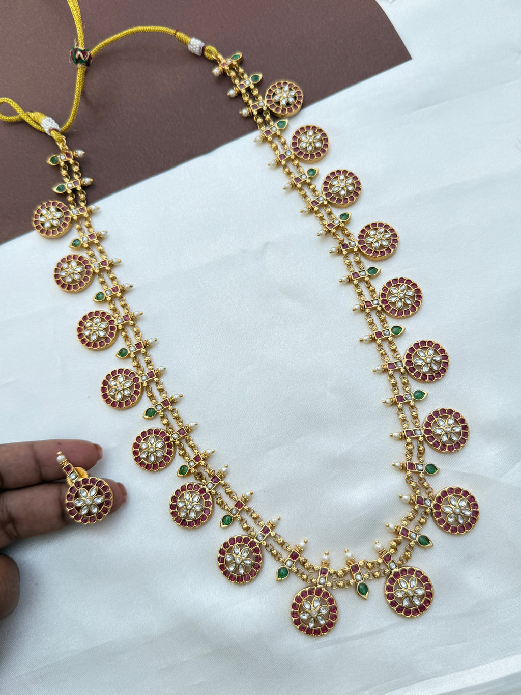 Lh556 kundan bottumala haram