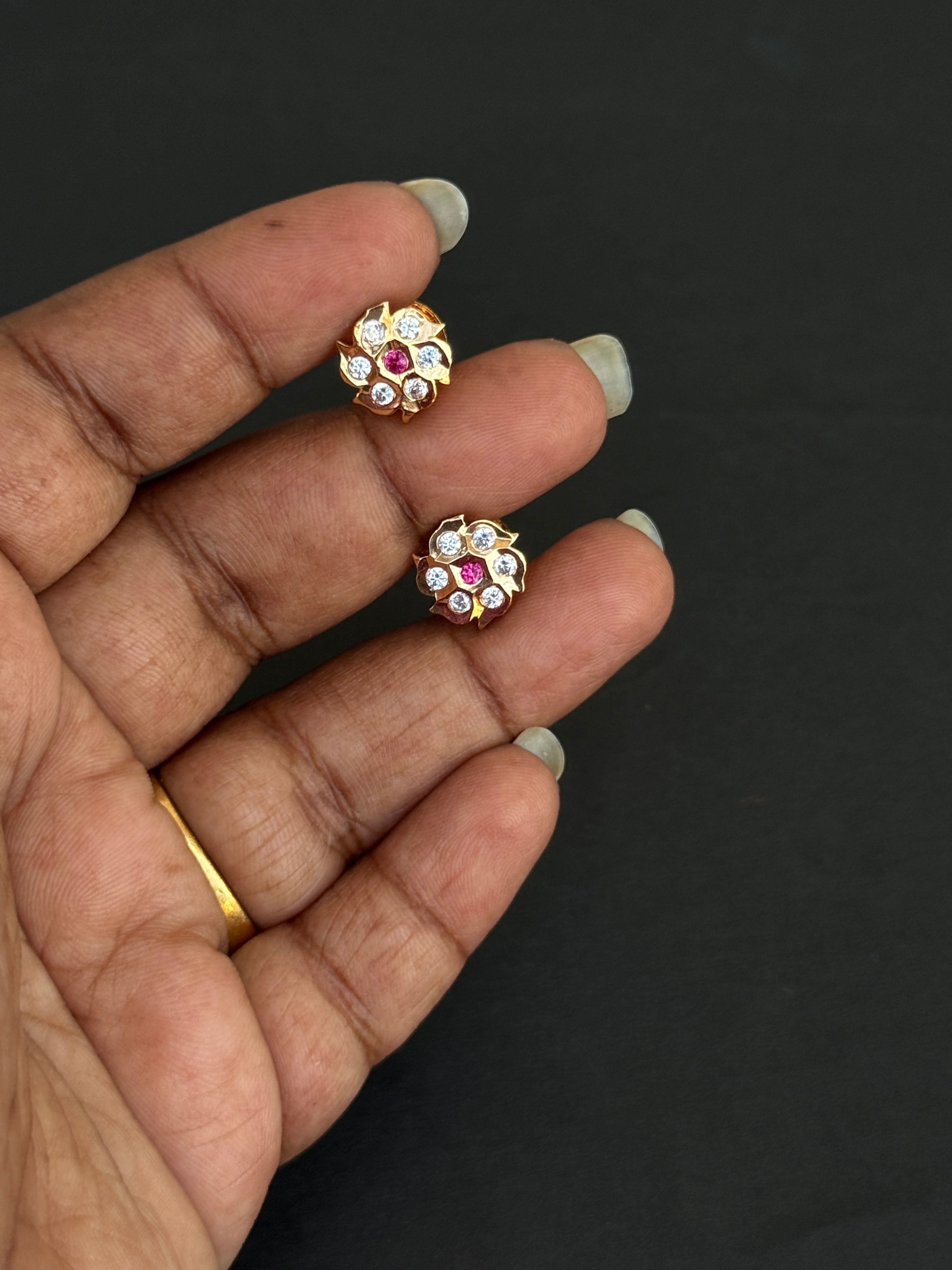 Ph010 small  screw back panchaloham studs