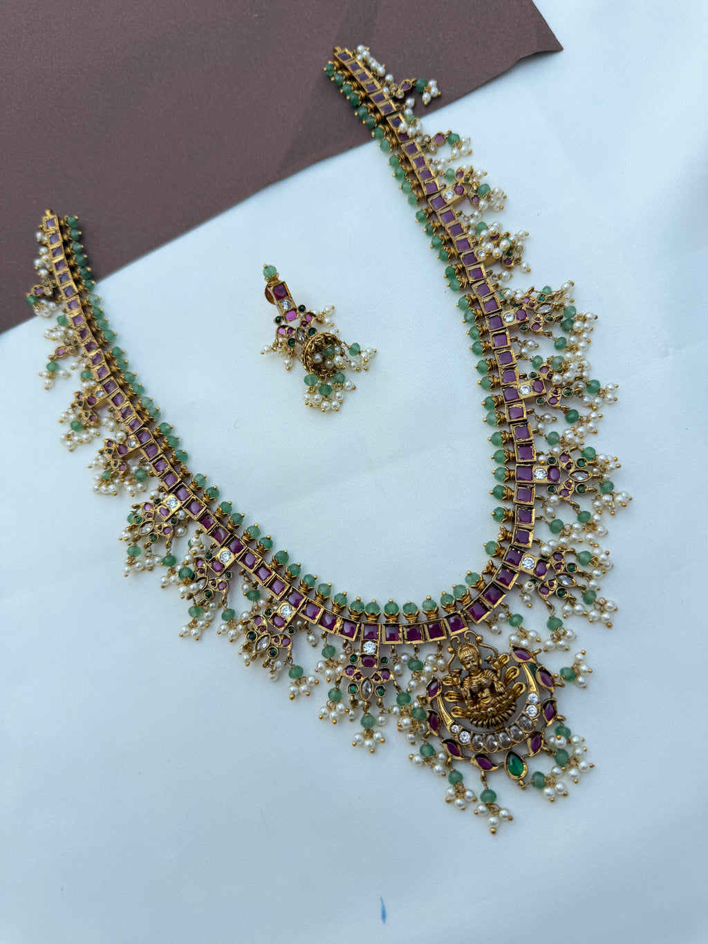 Lh576 kemp lakshmi devi guttapusalu long haram