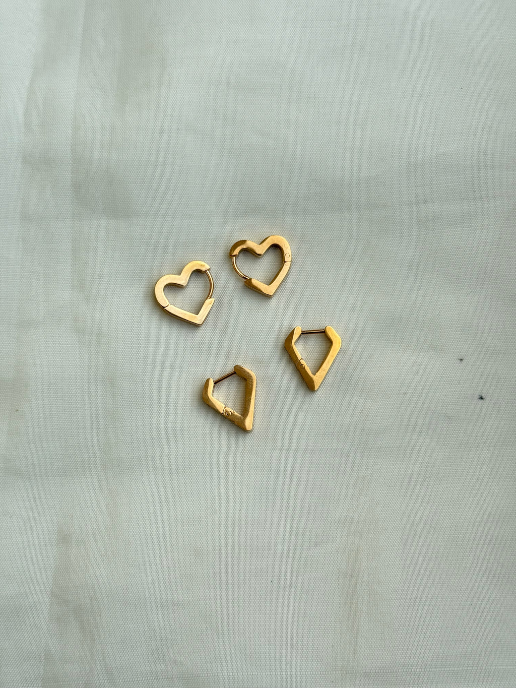 Er032 Anti-tarnish triangle,heart hoops