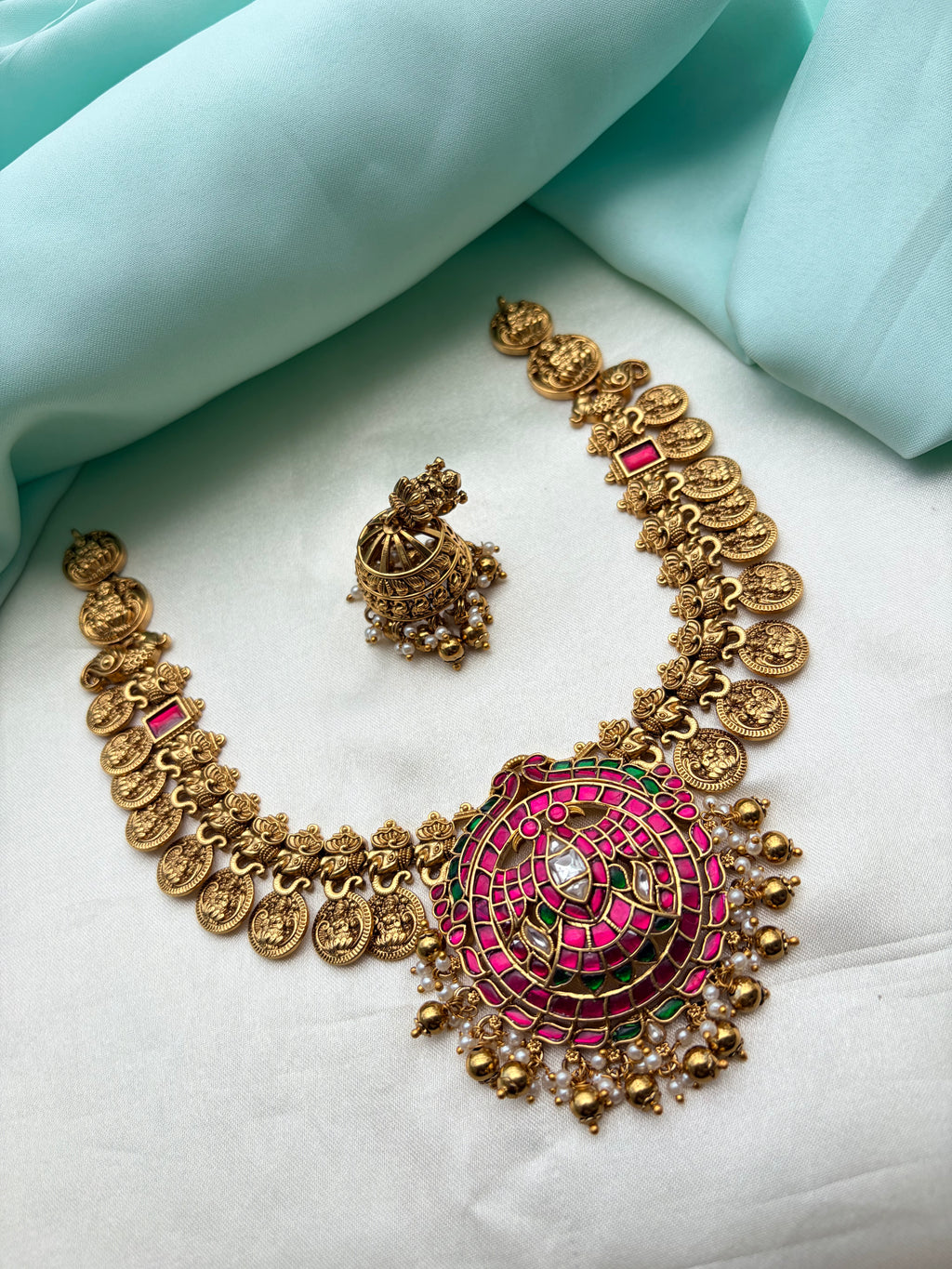 Jadau Kundan kasu lakshmi devi neckset with butta earrings Ns239