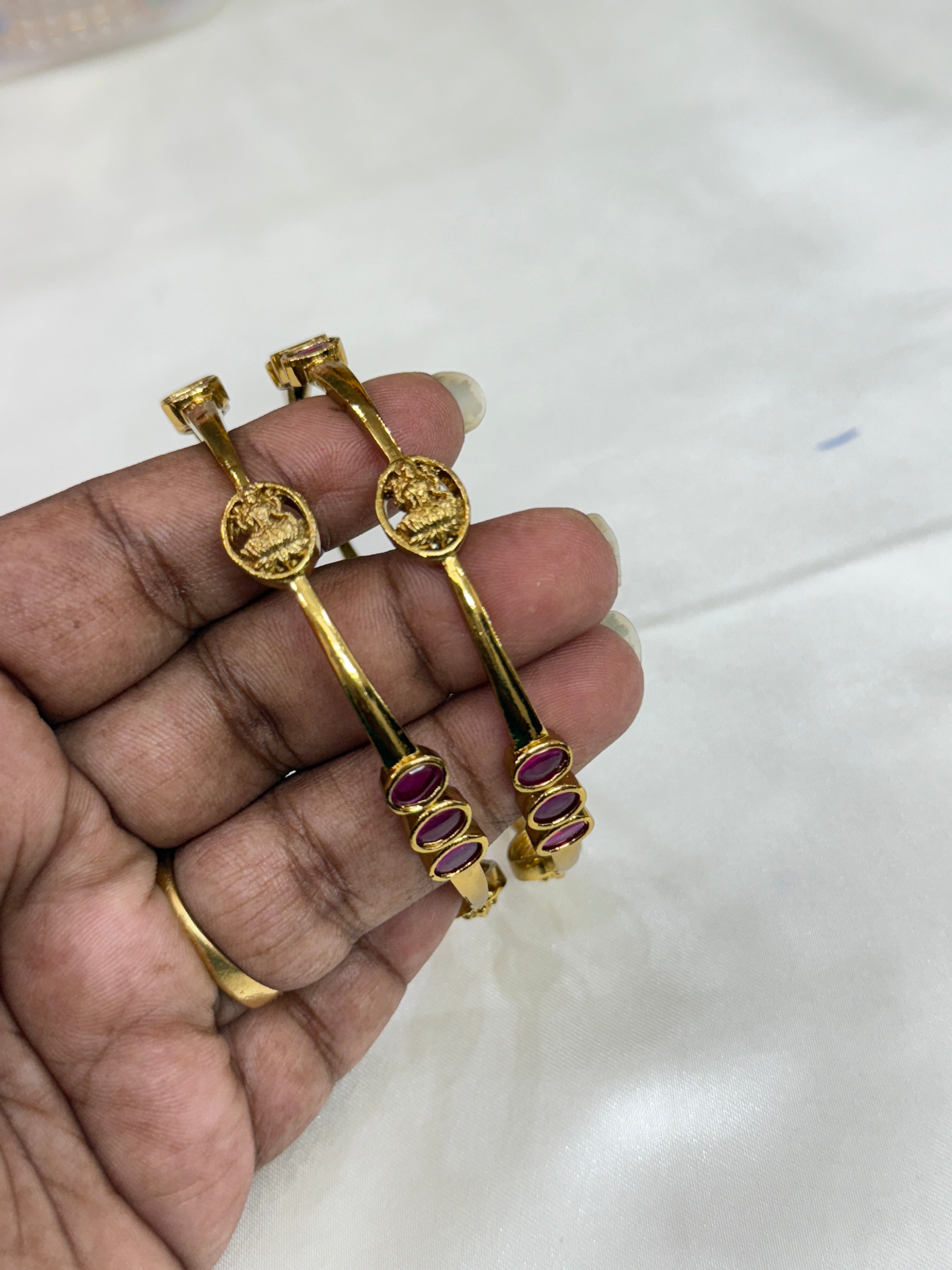 Sb121 kemp lakshmi Devi bangles