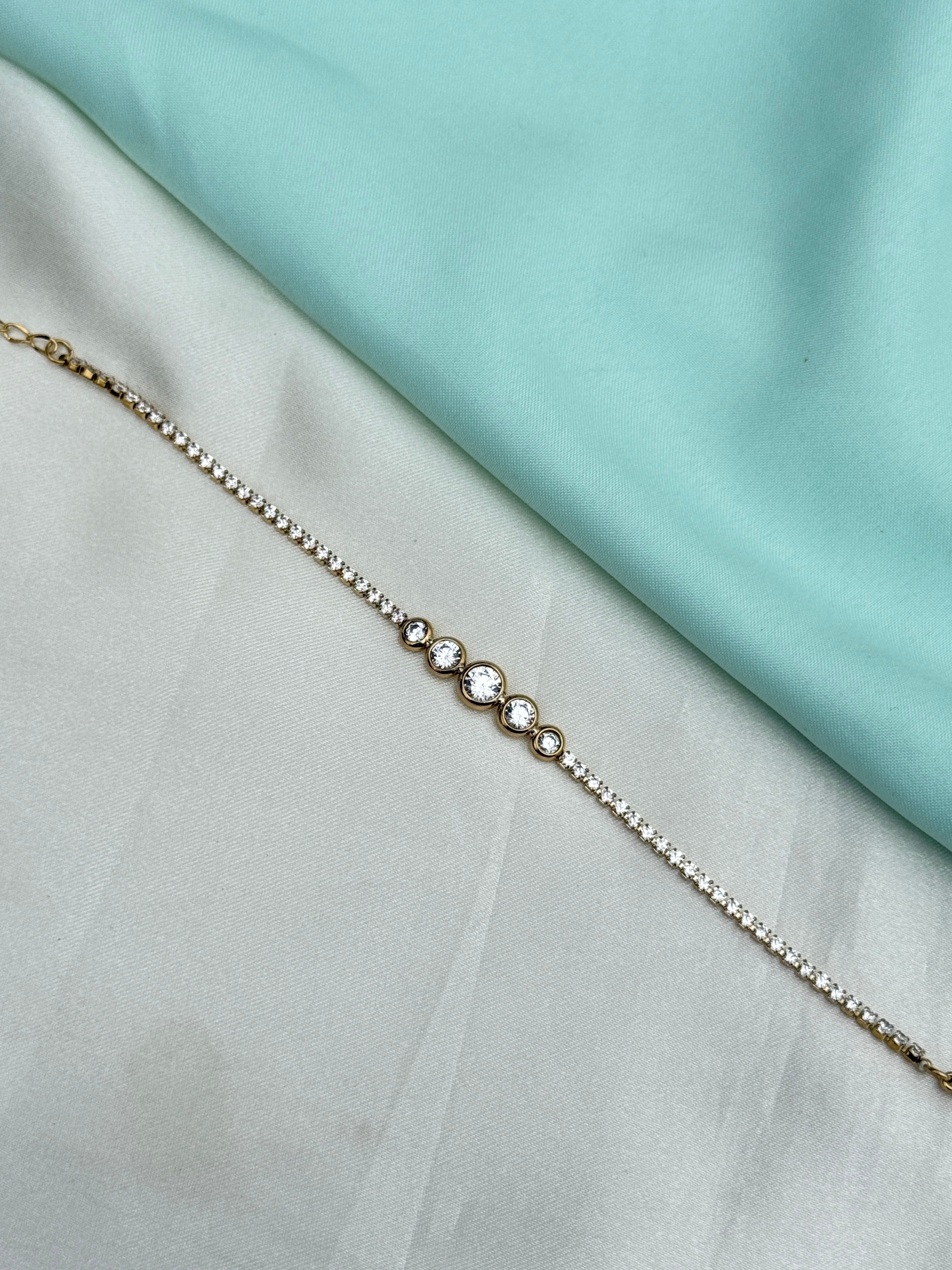 Ab065 anti tarnish stones 7.5 inches 2.4 to 2.6 adjustable chain bracelet