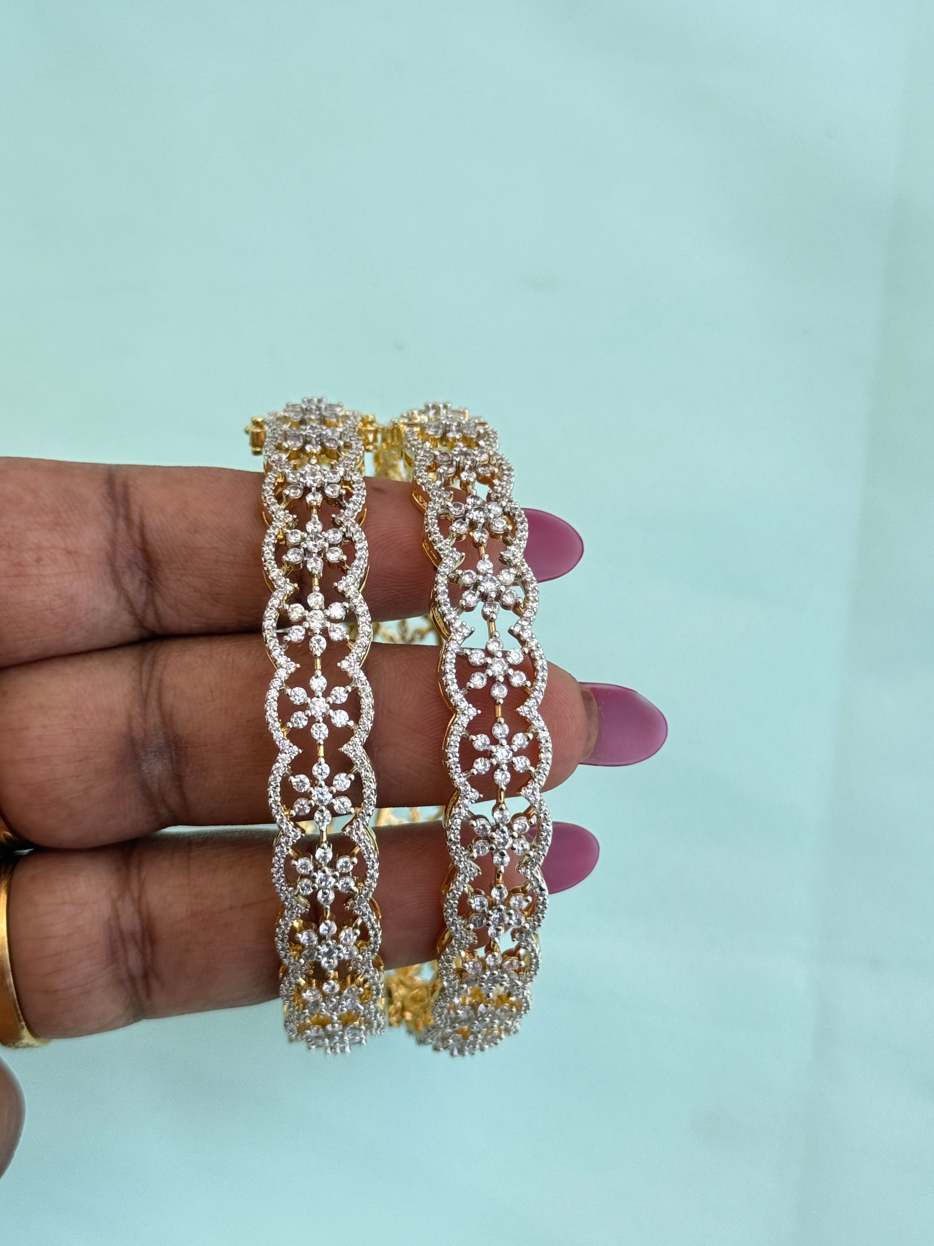 Sb621 diamond finishing openable flower bangles